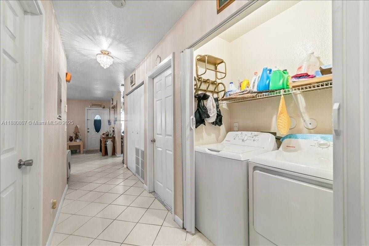 Small Image of 612 NORTH WEST 15TH AVE, Fort Lauderdale Number 13