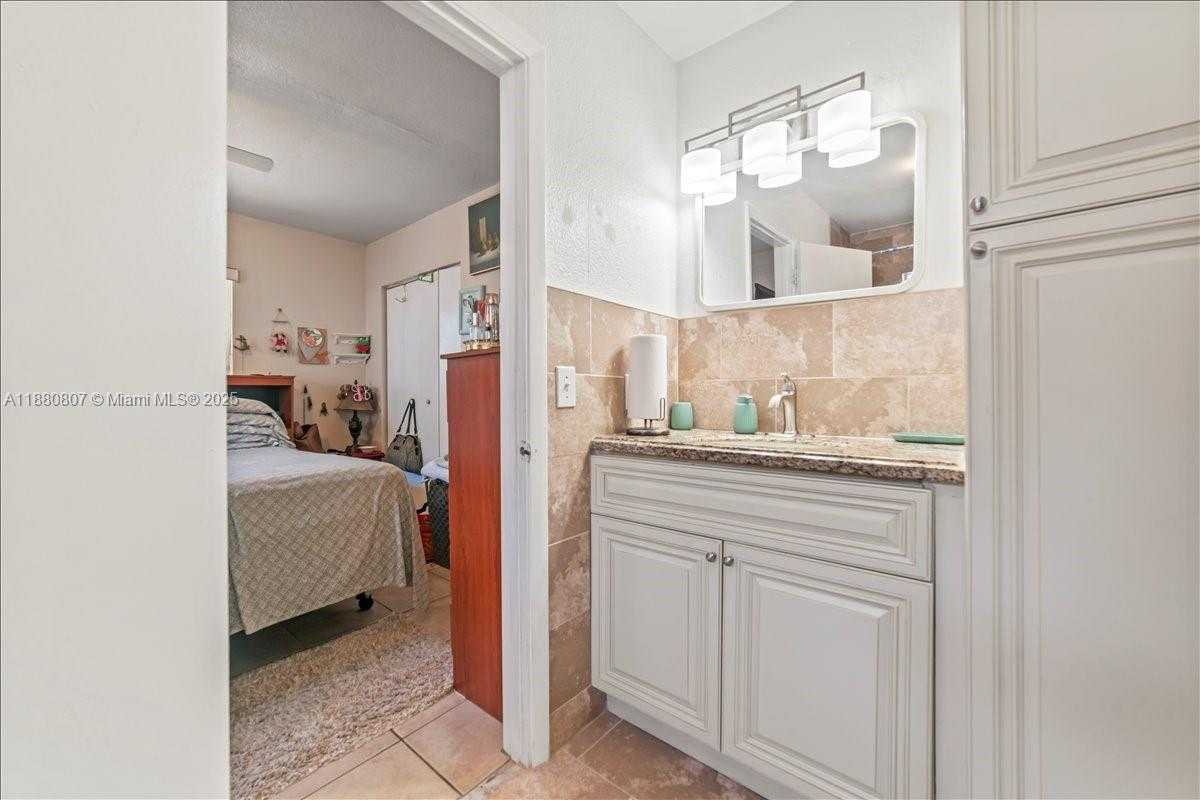 Small Image of 612 NORTH WEST 15TH AVE, Fort Lauderdale Number 20