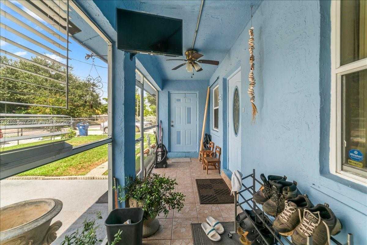 Small Image of 612 NORTH WEST 15TH AVE, Fort Lauderdale Number 5