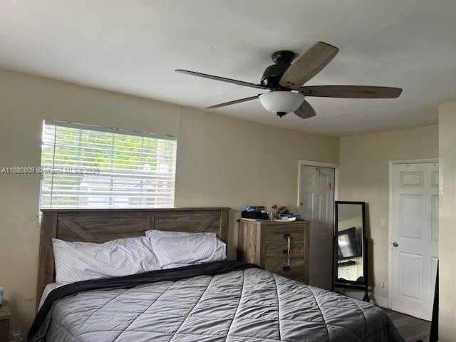 Small Image of 1732 NORTH WEST 18TH ST, Fort Lauderdale Number 3