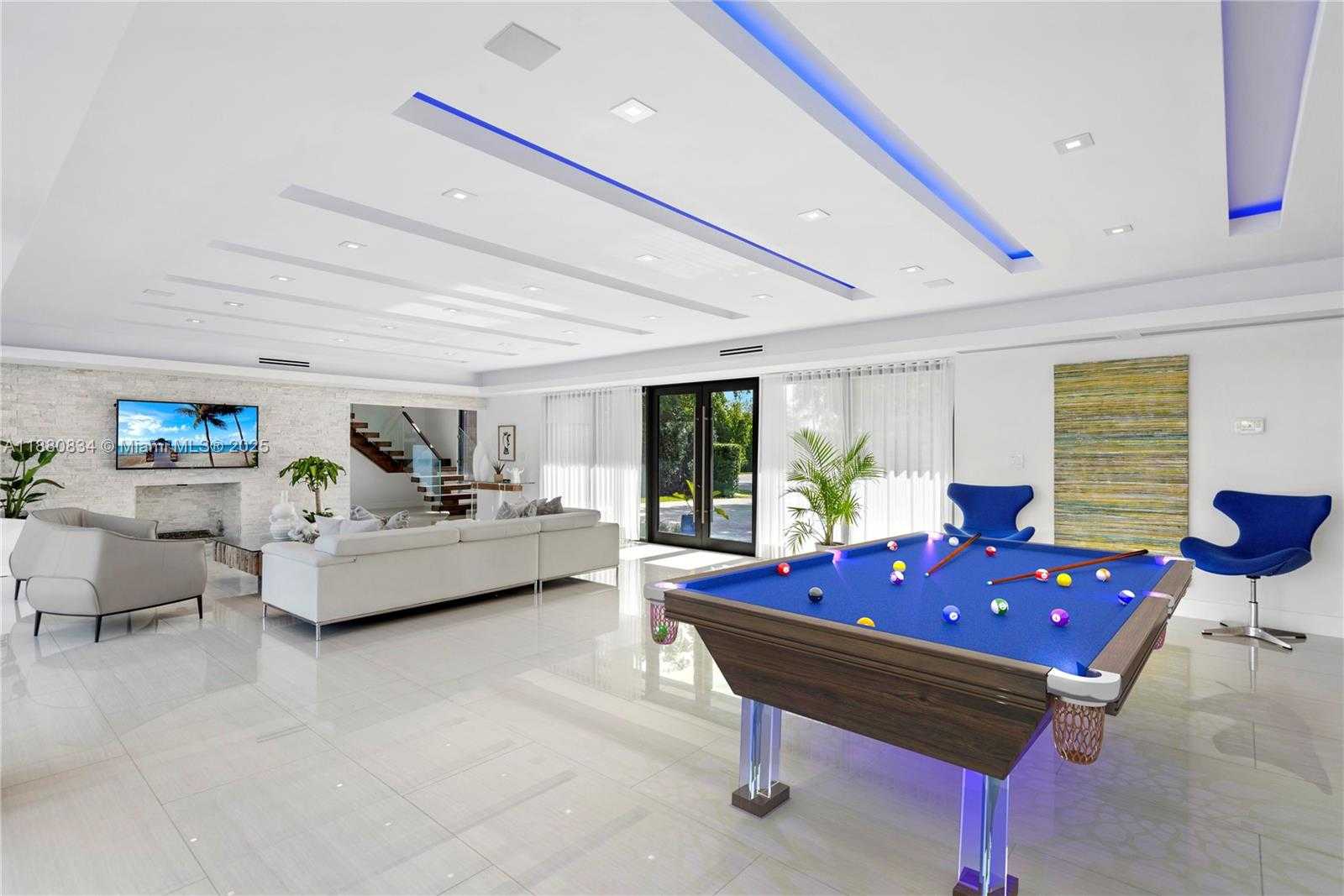 Small Image of 1025 DIPLOMAT PARKWAY, Hollywood Number 51