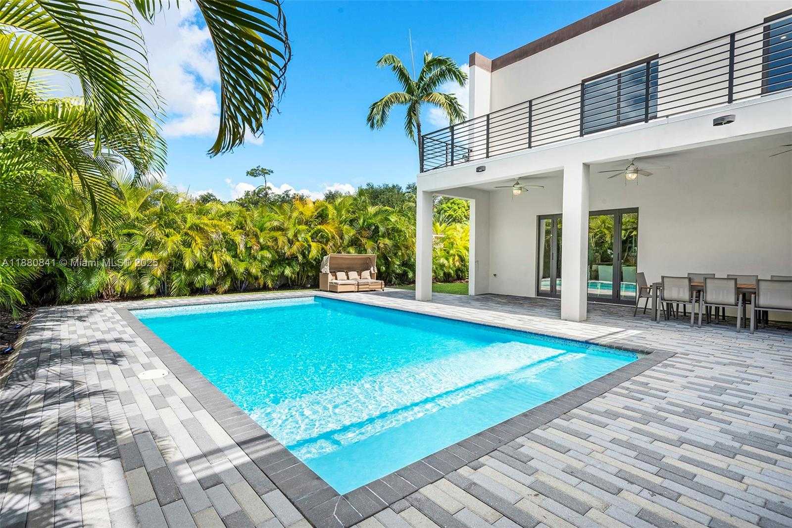 Small Image of 5500 SOUTH WEST 67TH AVE, Miami Number 12