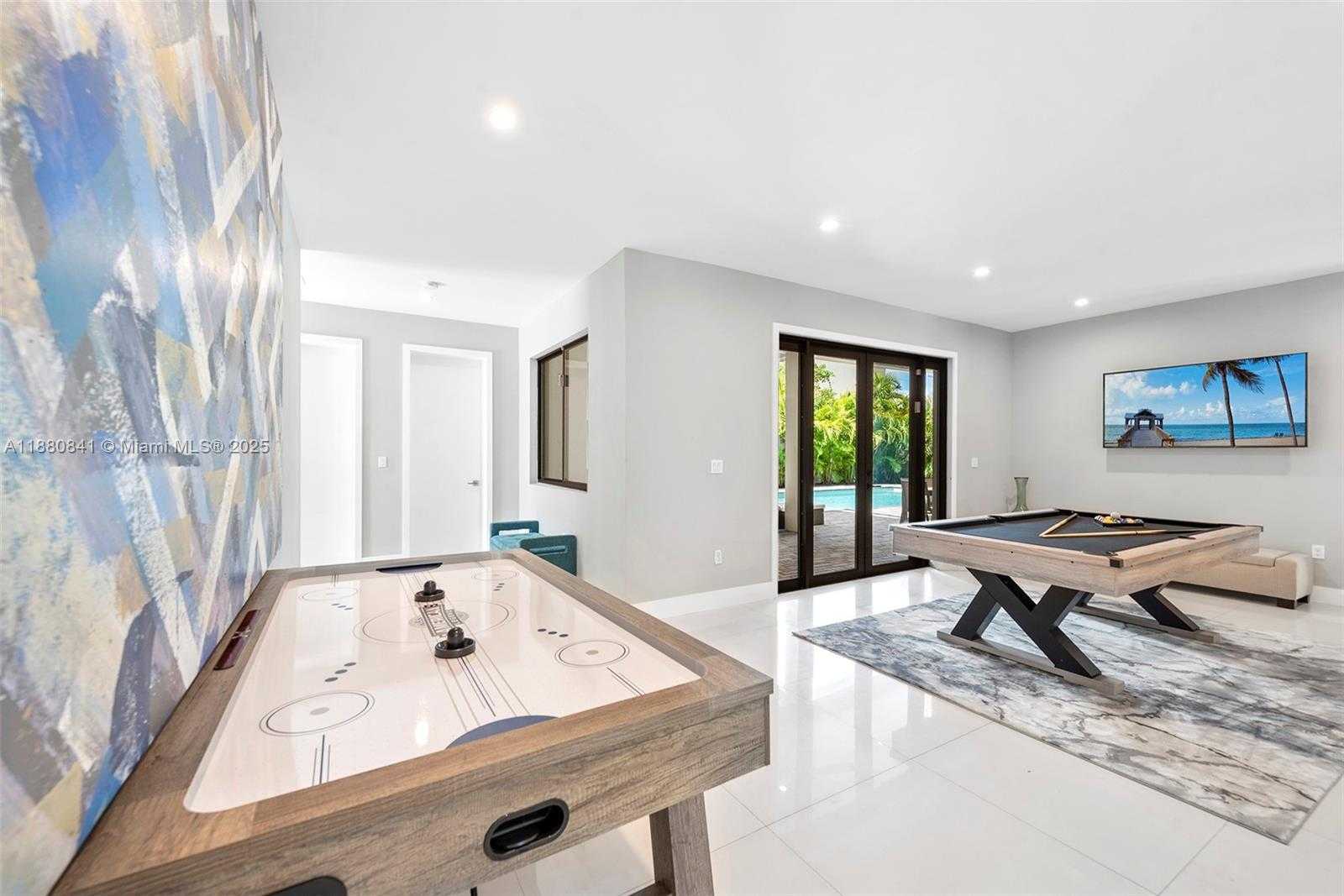 Small Image of 5500 SOUTH WEST 67TH AVE, Miami Number 21