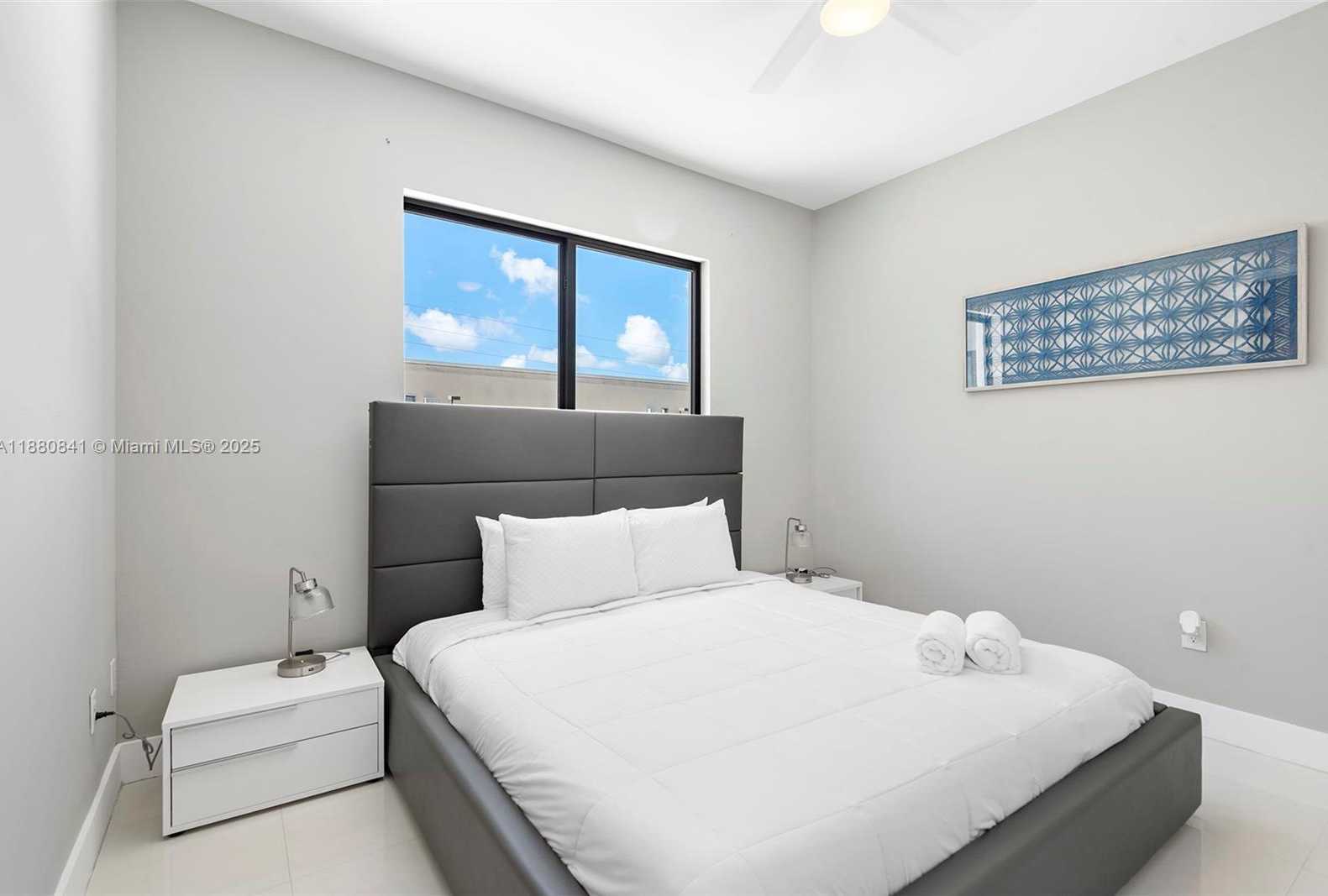 Small Image of 5500 SOUTH WEST 67TH AVE, Miami Number 45