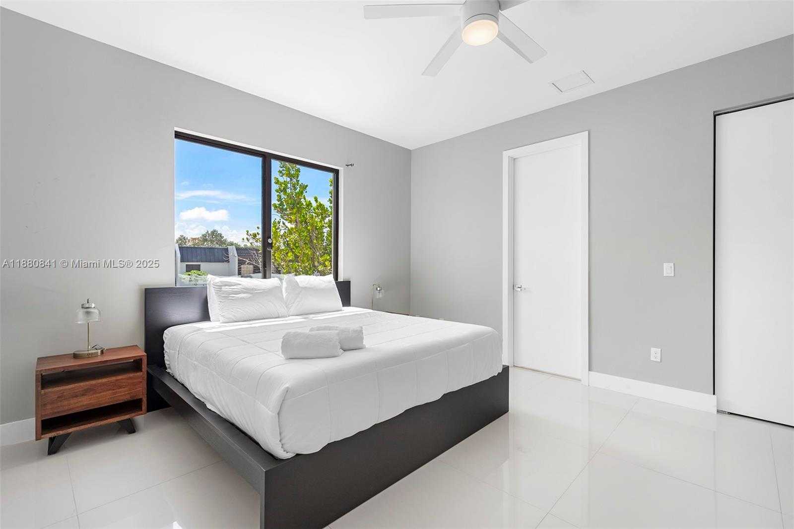 Small Image of 5500 SOUTH WEST 67TH AVE, Miami Number 53