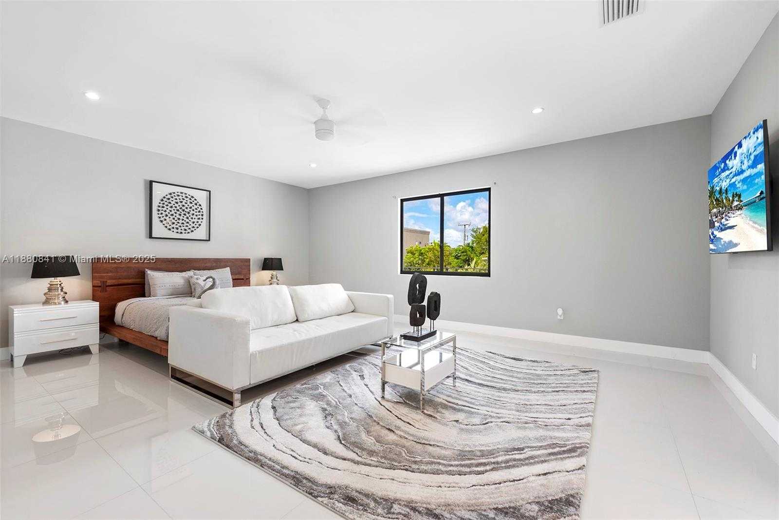Small Image of 5500 SOUTH WEST 67TH AVE, Miami Number 57