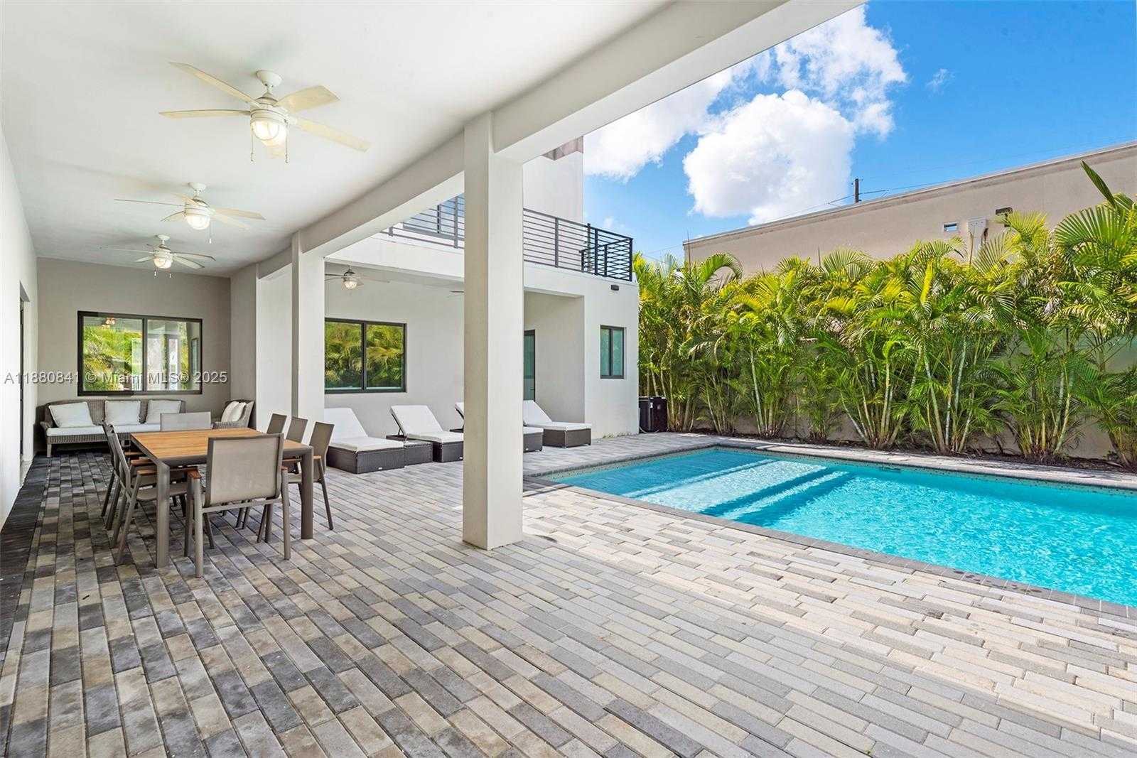 Small Image of 5500 SOUTH WEST 67TH AVE, Miami Number 7