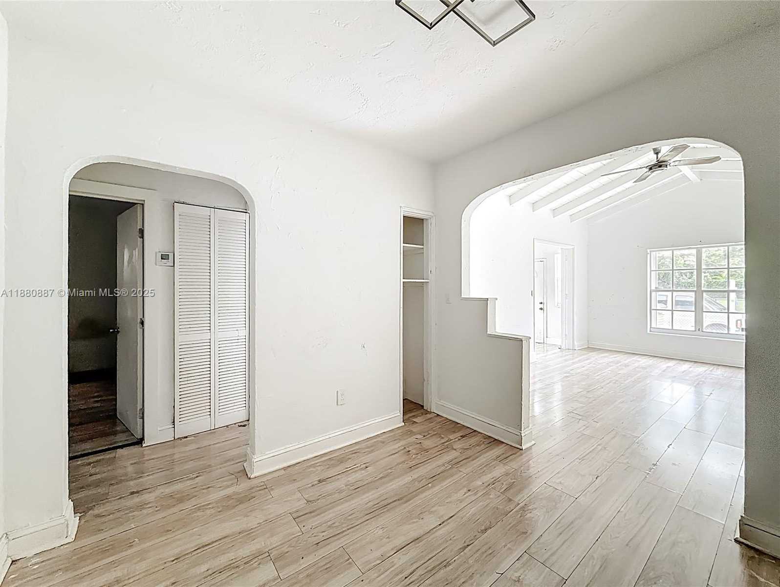 Small Image of 47 NORTH WEST 49TH ST, Miami Number 10