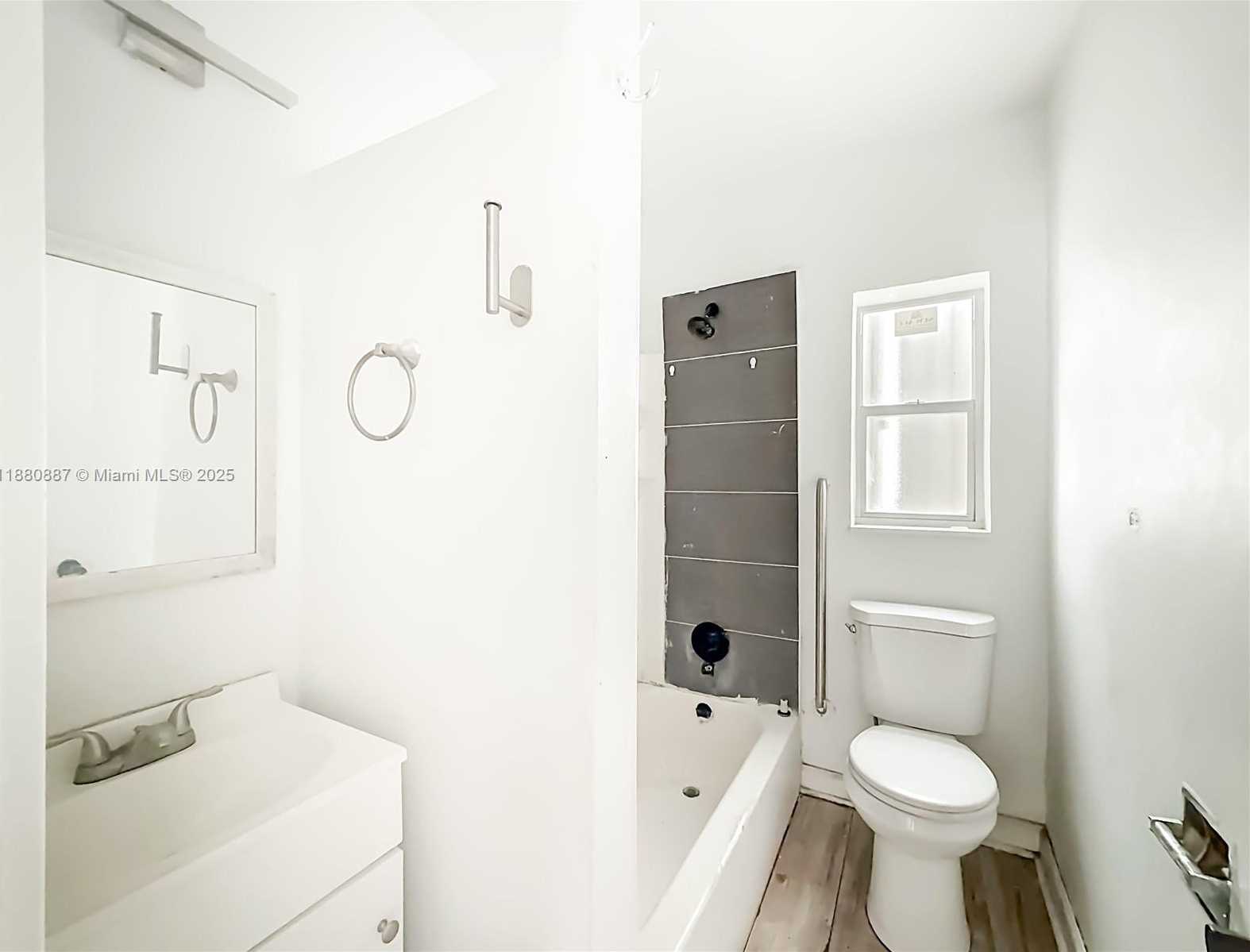 Small Image of 47 NORTH WEST 49TH ST, Miami Number 21