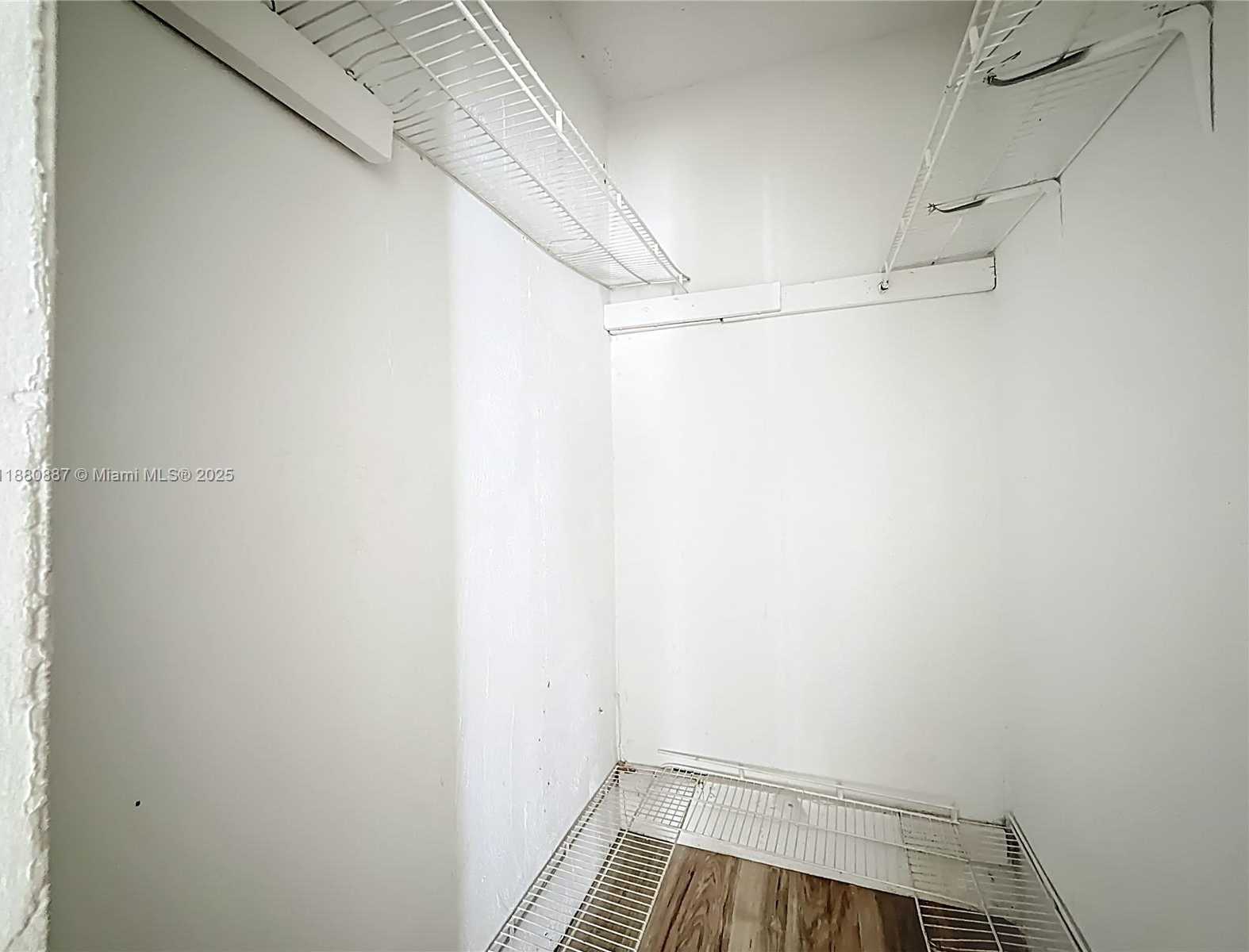 Small Image of 47 NORTH WEST 49TH ST, Miami Number 25