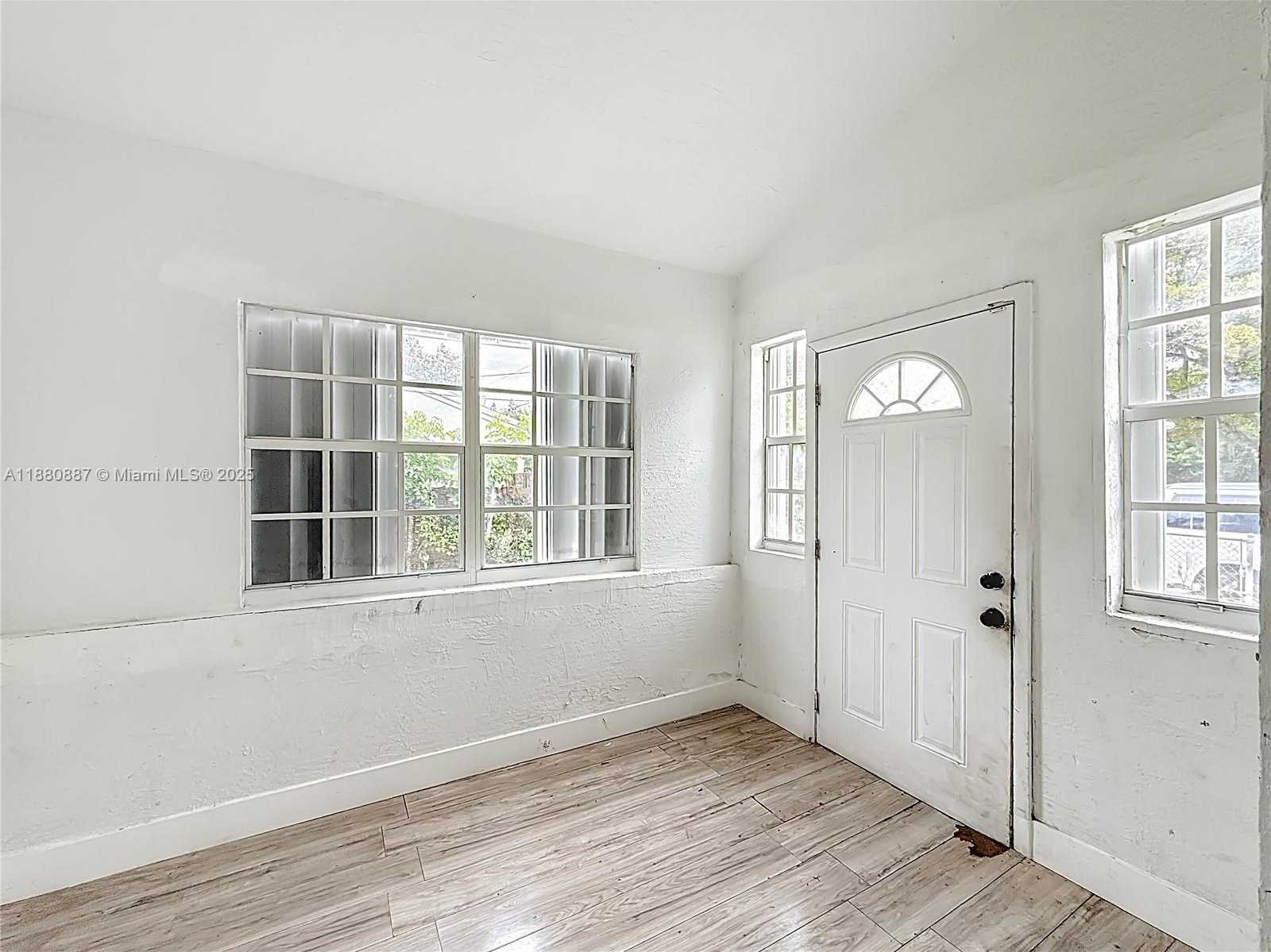 Small Image of 47 NORTH WEST 49TH ST, Miami Number 3