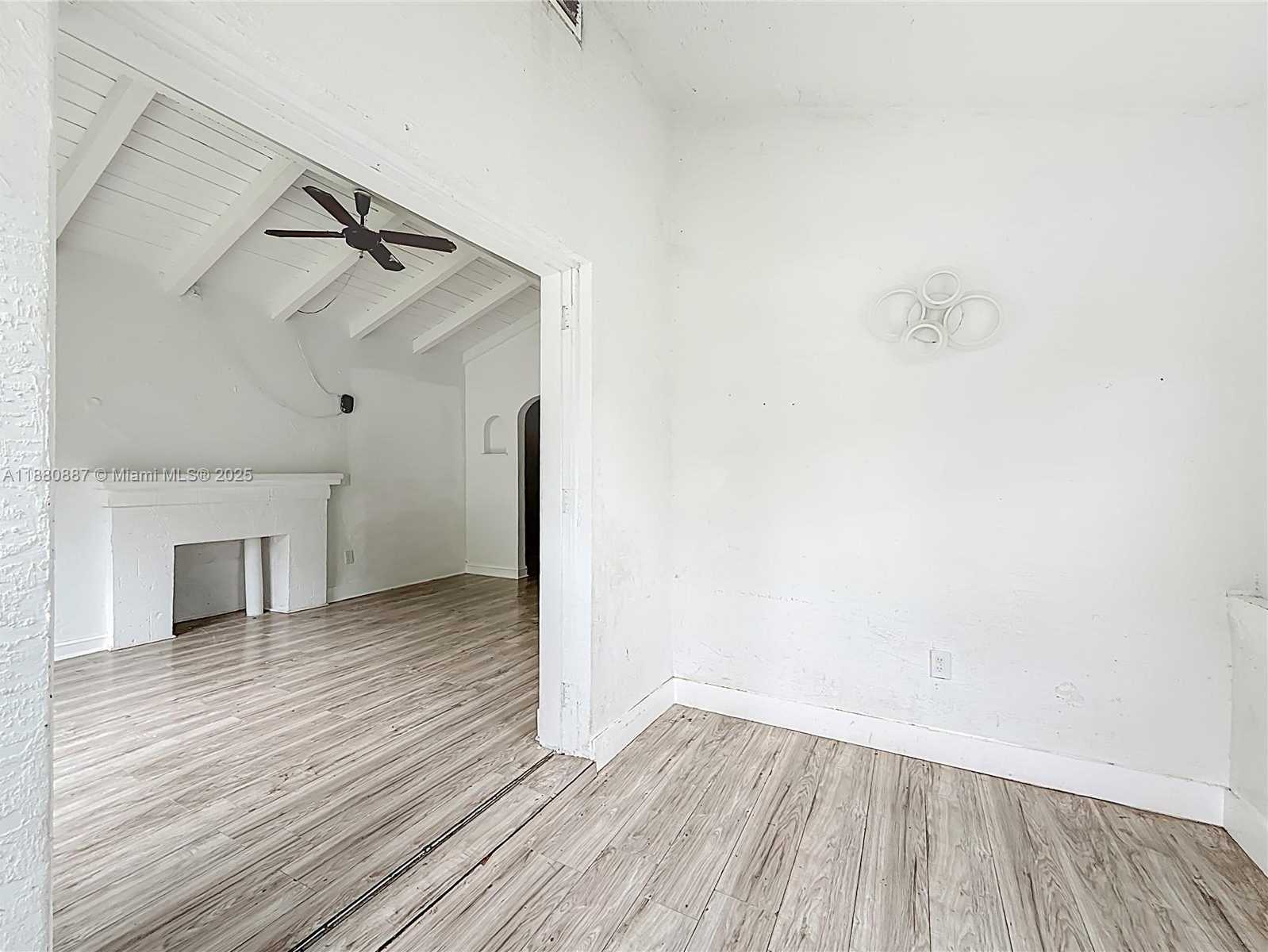 Small Image of 47 NORTH WEST 49TH ST, Miami Number 5
