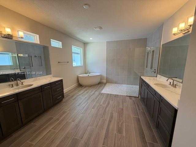 Small Image of 263 STIRLING BRIDGE DRIVE, Other City - In The State Of Florida Number 5
