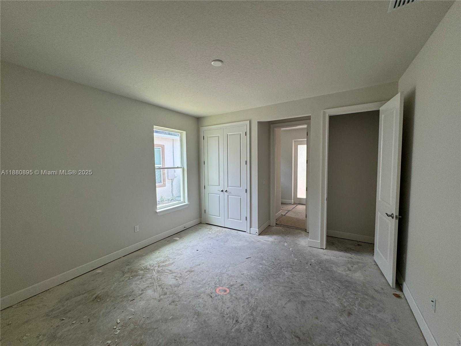 Small Image of 263 STIRLING BRIDGE DRIVE, Other City - In The State Of Florida Number 8