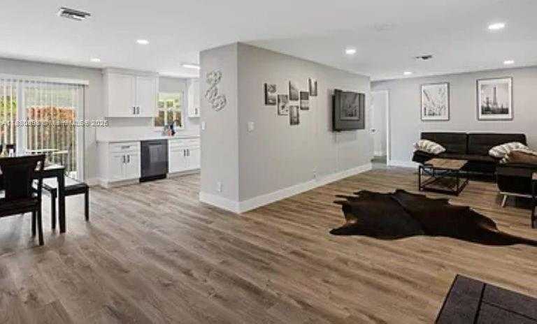 Small Image of 4260 NORTH WEST 19TH AVE, Oakland Park Number 2