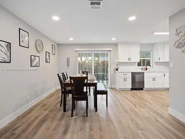 Small Image of 4260 NORTH WEST 19TH AVE, Oakland Park Number 4