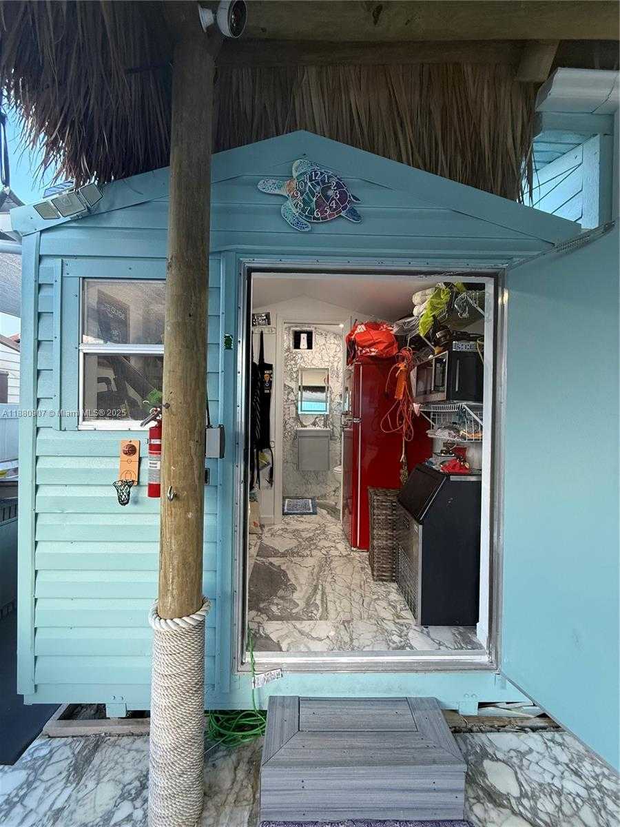Small Image of 325 CALUSA ST, Key Largo Number 5