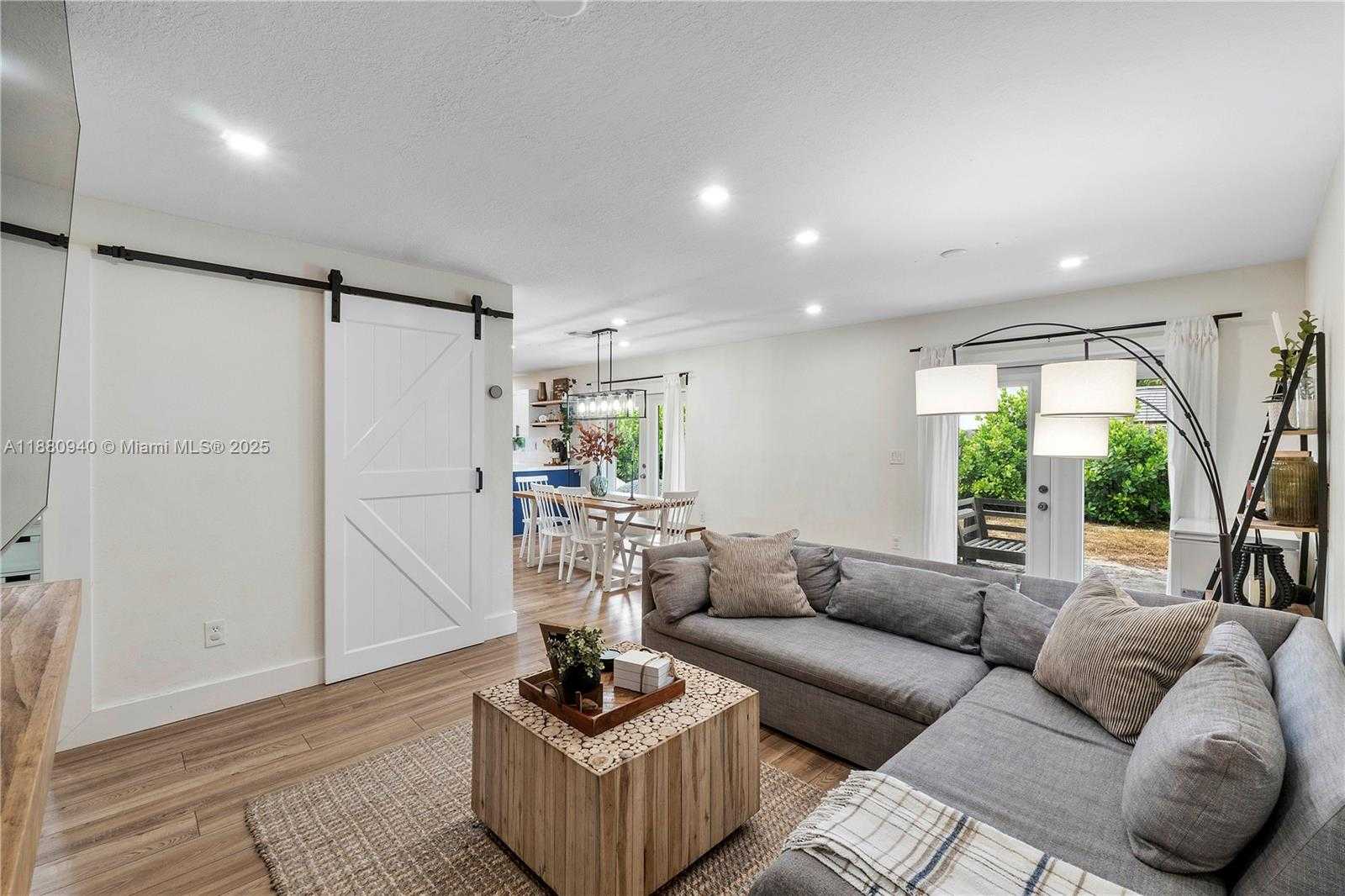 Small Image of 21970 SOUTH WEST 97TH CT, Cutler Bay Number 17