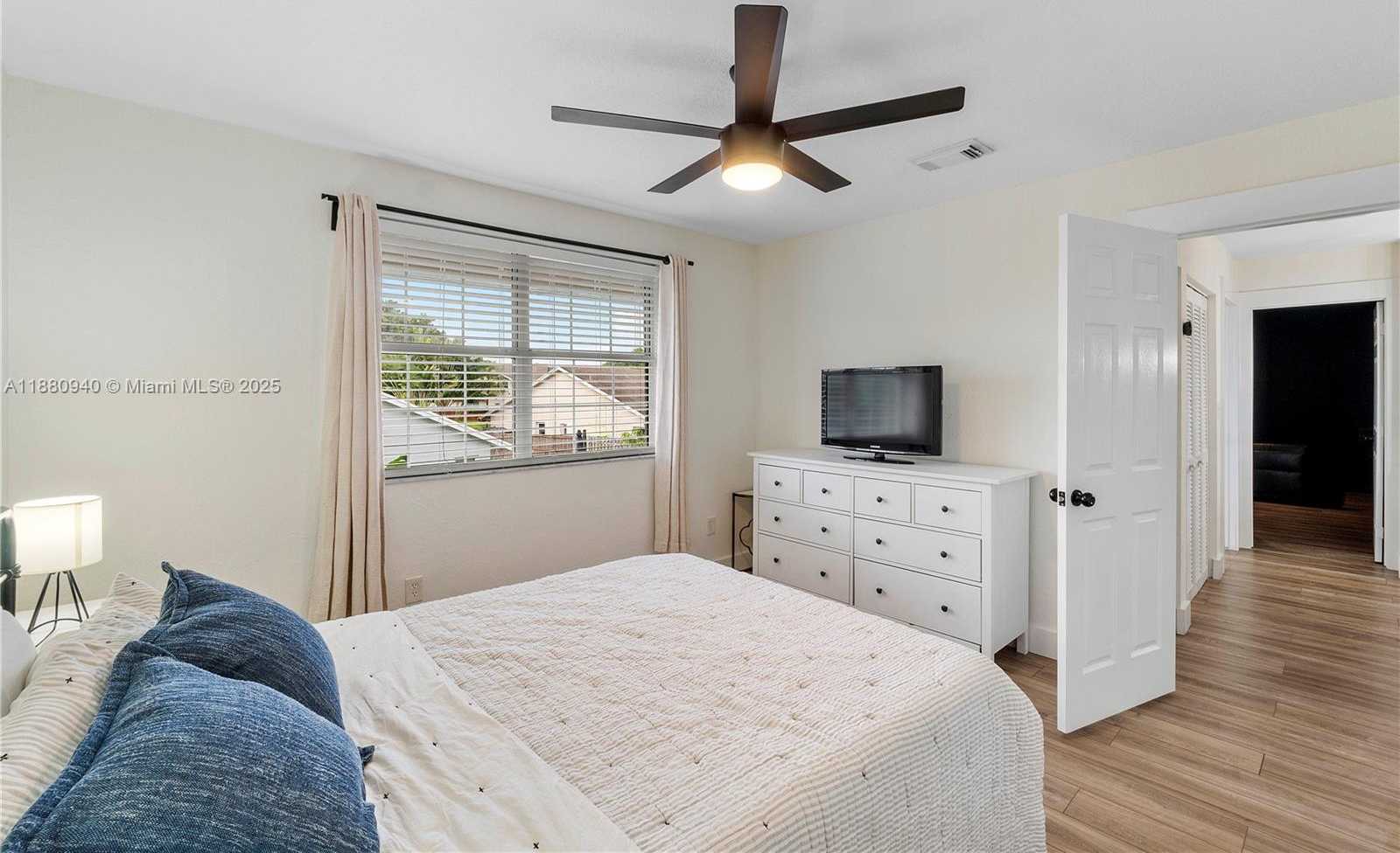 Small Image of 21970 SOUTH WEST 97TH CT, Cutler Bay Number 37