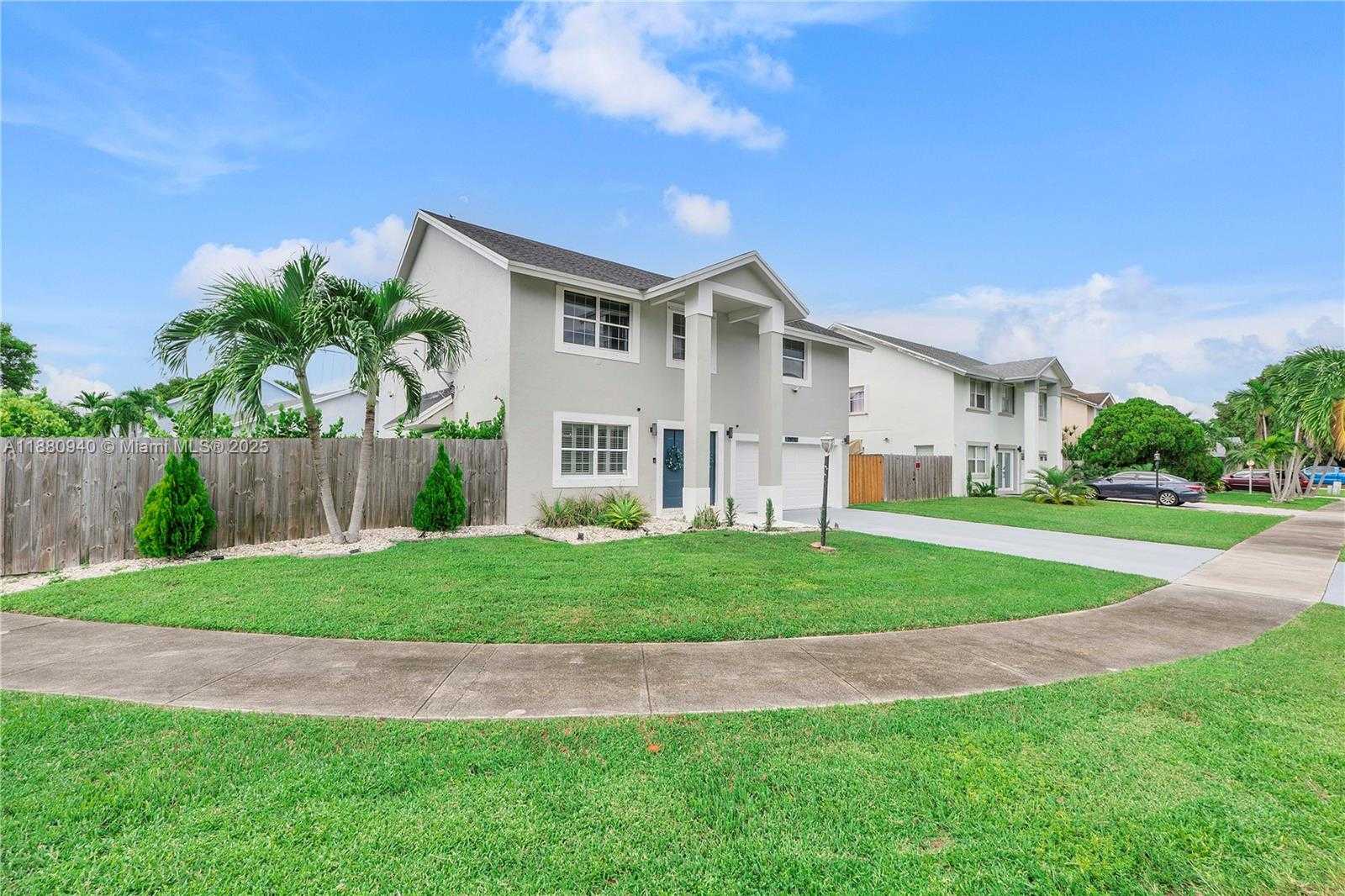 Small Image of 21970 SOUTH WEST 97TH CT, Cutler Bay Number 47