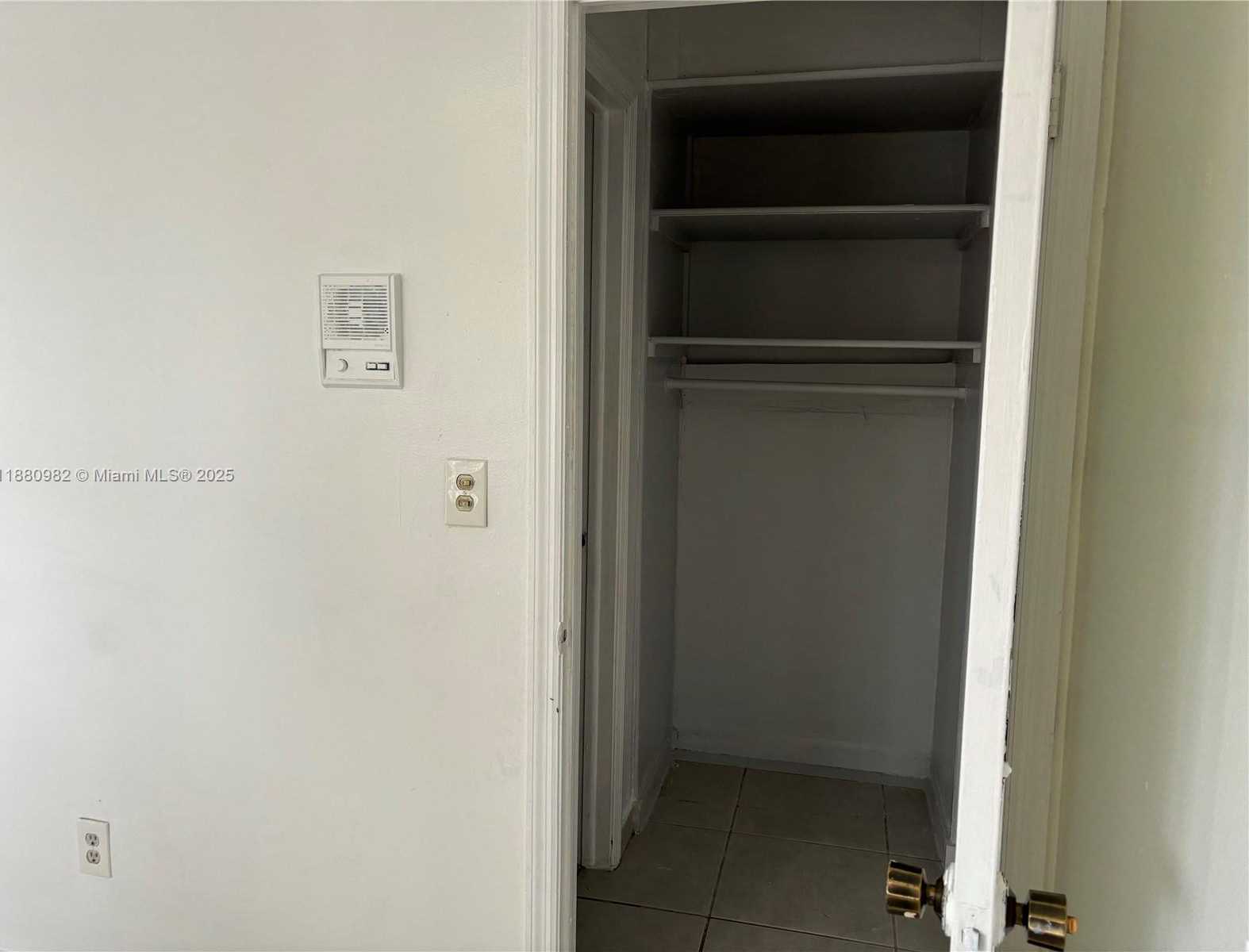 Small Image of 12343 SOUTH WEST 195TH TER, Miami Number 28