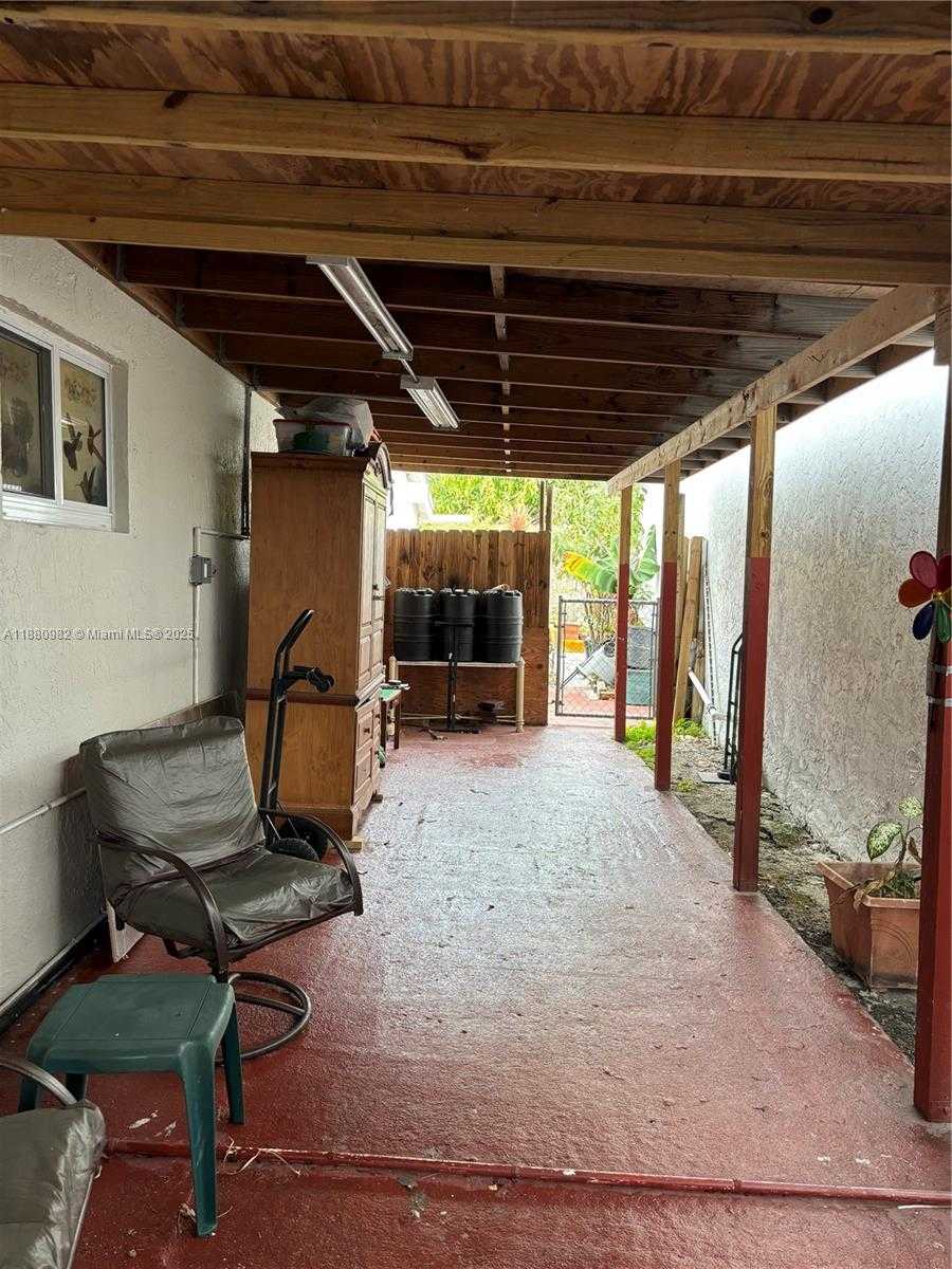 Small Image of 12343 SOUTH WEST 195TH TER, Miami Number 31