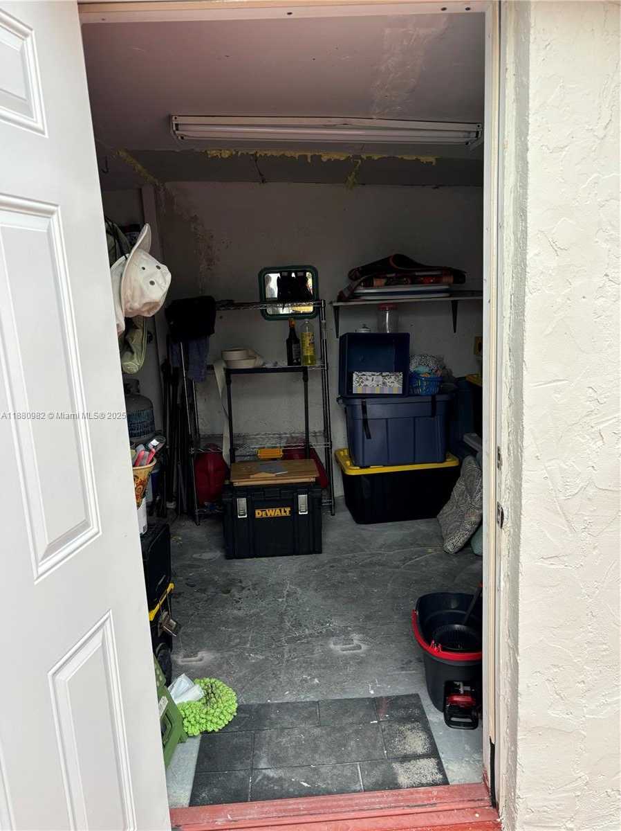 Small Image of 12343 SOUTH WEST 195TH TER, Miami Number 33