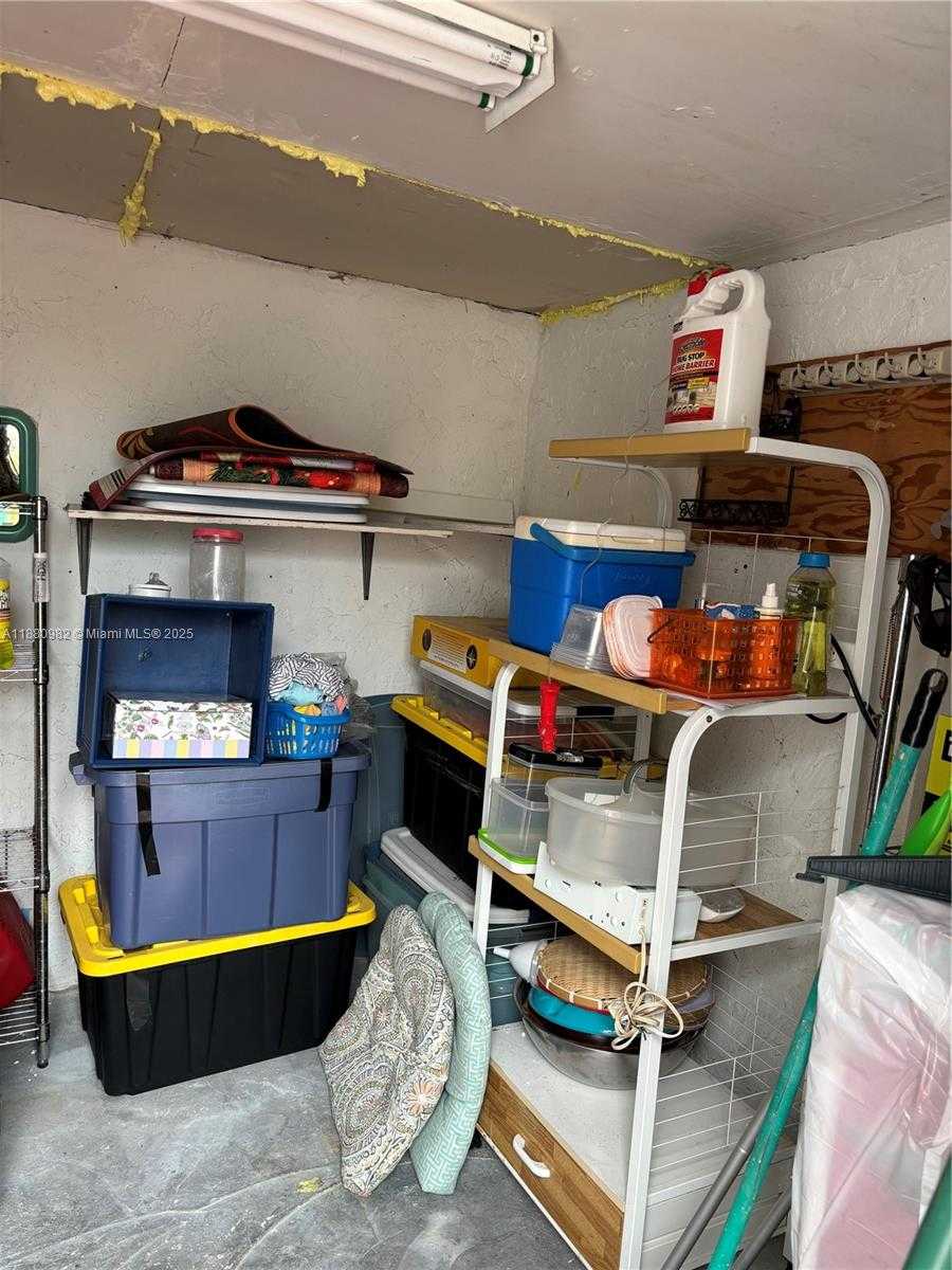 Small Image of 12343 SOUTH WEST 195TH TER, Miami Number 35