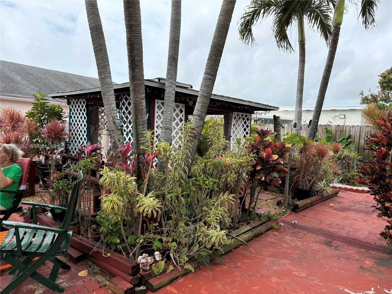 Small Image of 12343 SOUTH WEST 195TH TER, Miami Number 41