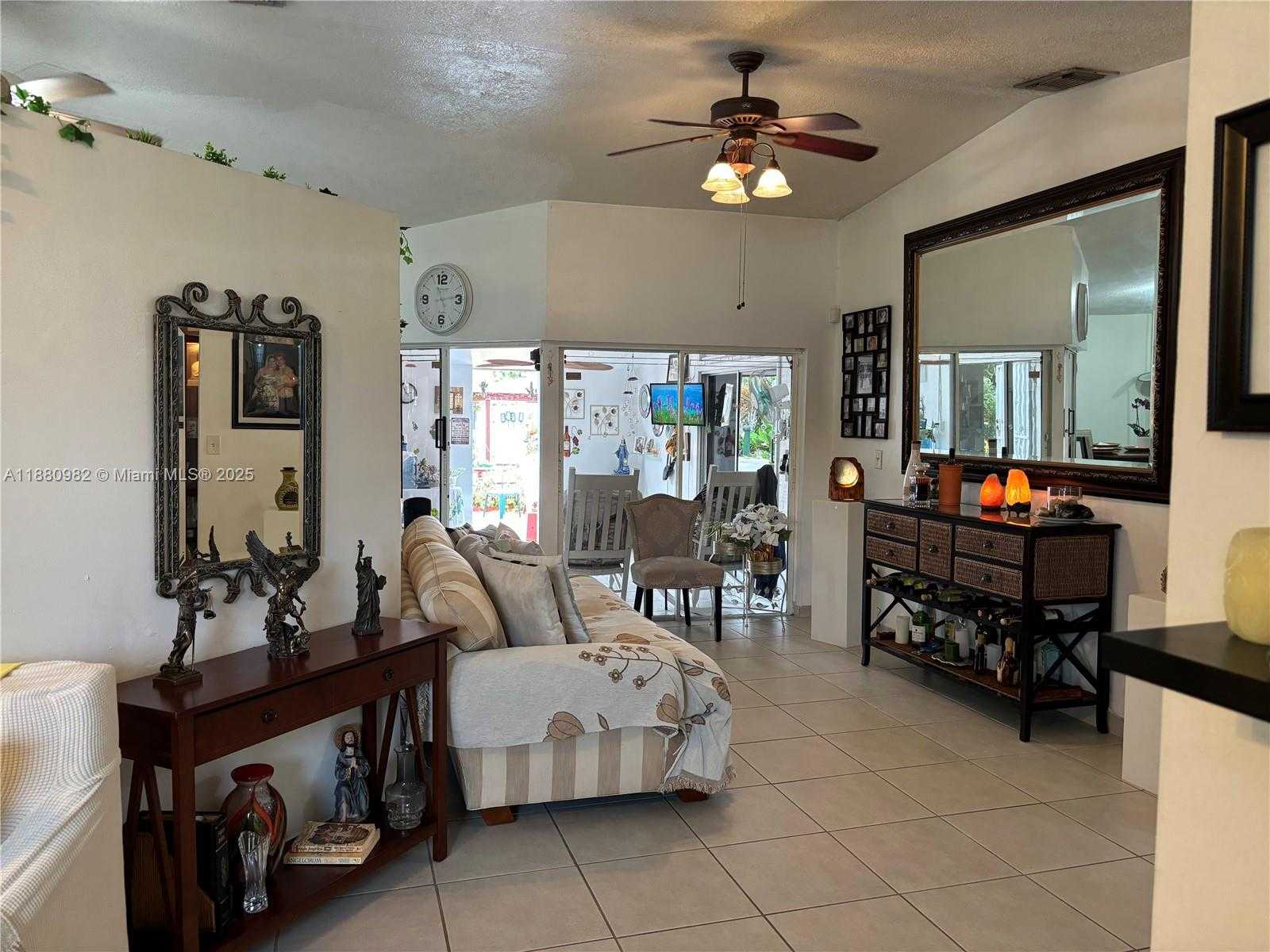 Small Image of 12343 SOUTH WEST 195TH TER, Miami Number 5