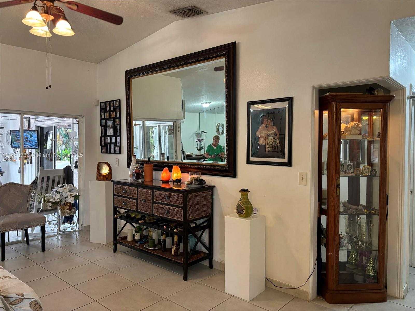 Small Image of 12343 SOUTH WEST 195TH TER, Miami Number 7