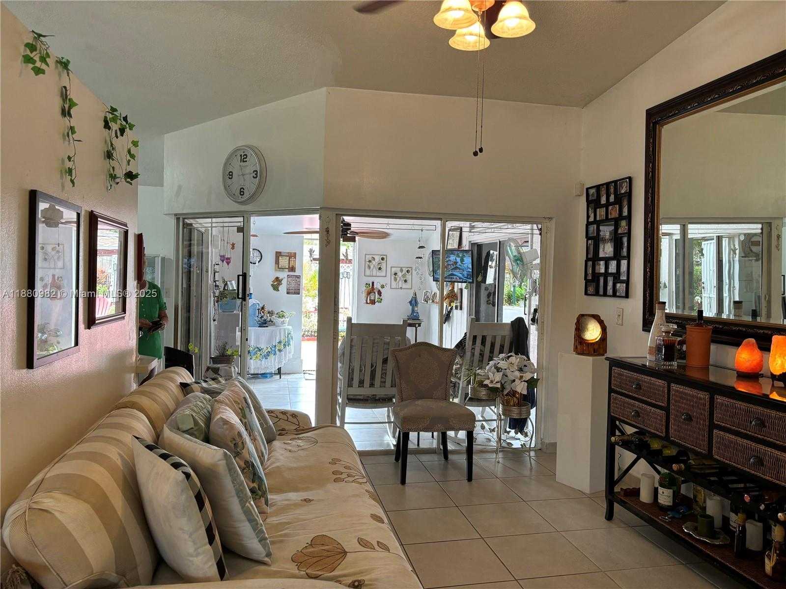 Small Image of 12343 SOUTH WEST 195TH TER, Miami Number 8
