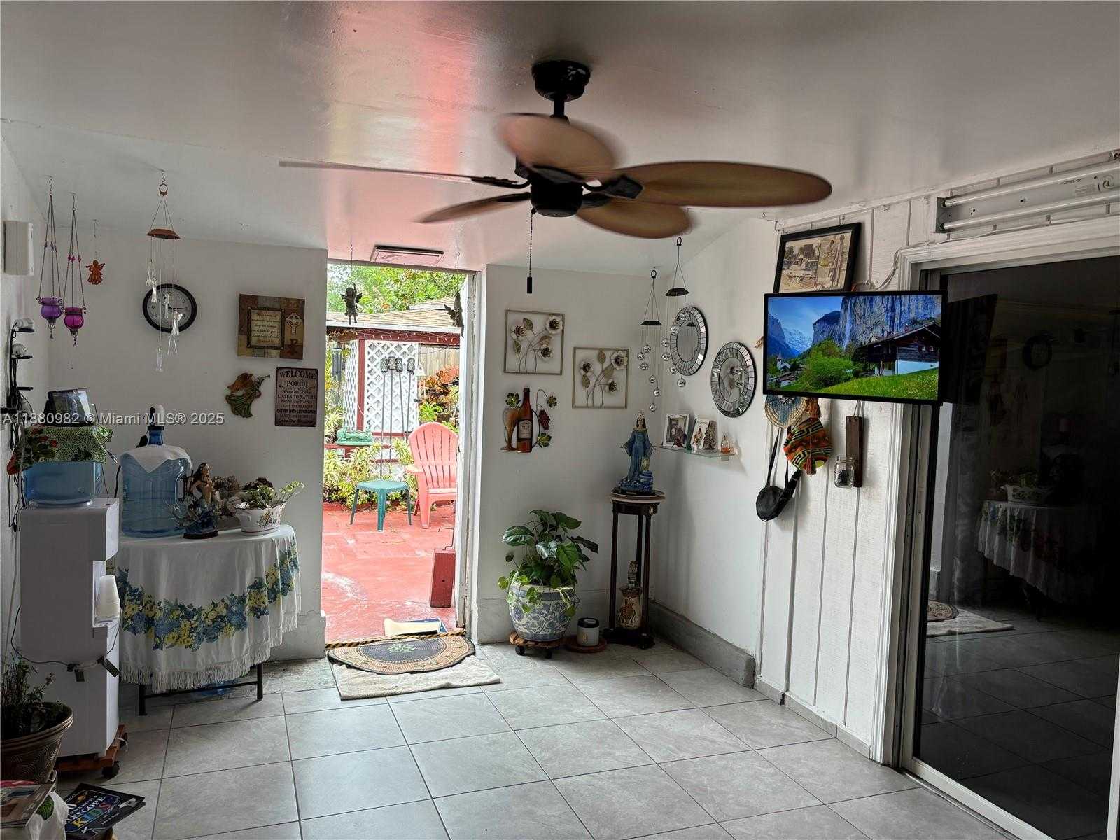 Small Image of 12343 SOUTH WEST 195TH TER, Miami Number 9