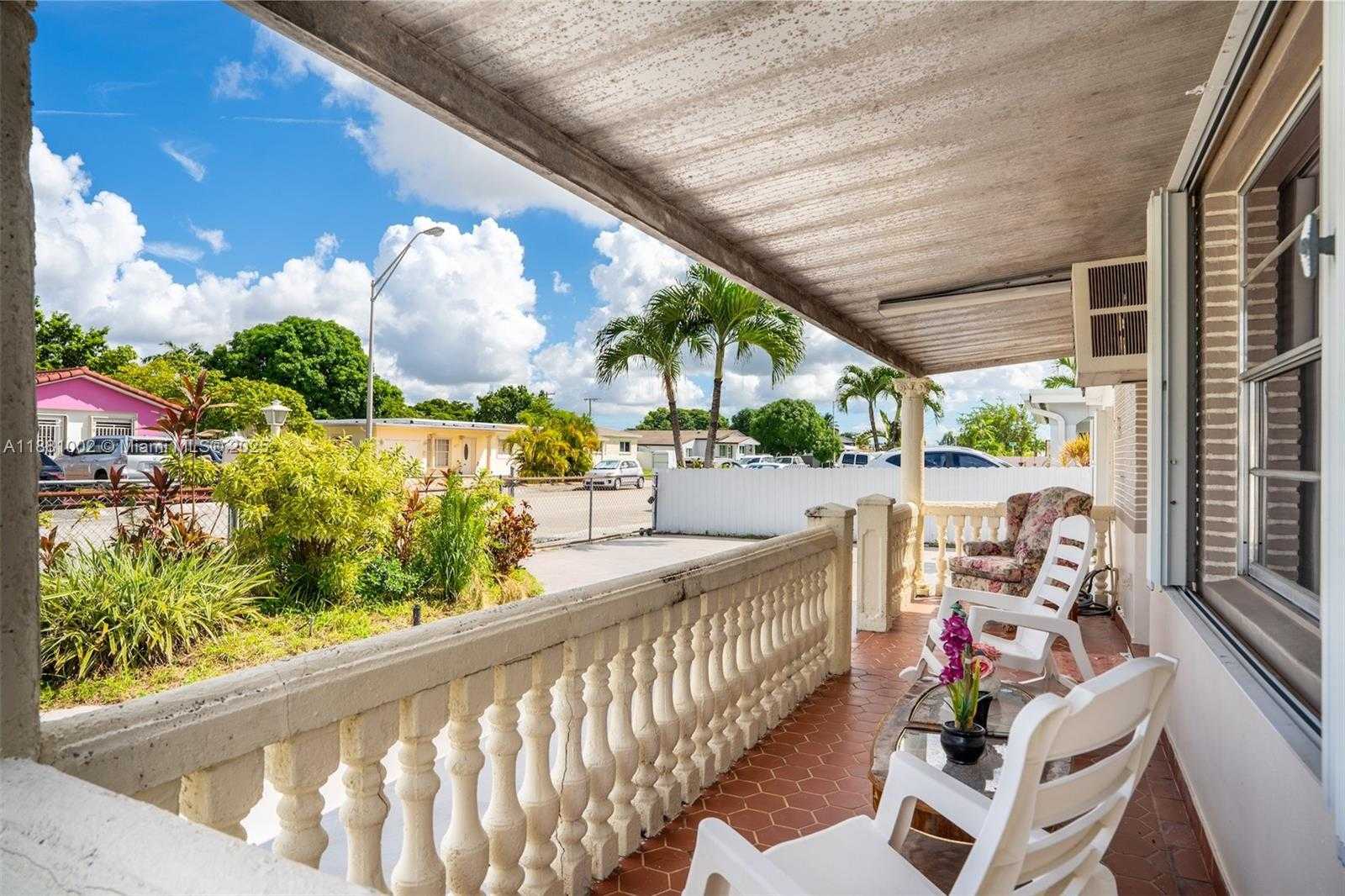 Small Image of 648 EAST 56TH ST, Hialeah Number 11
