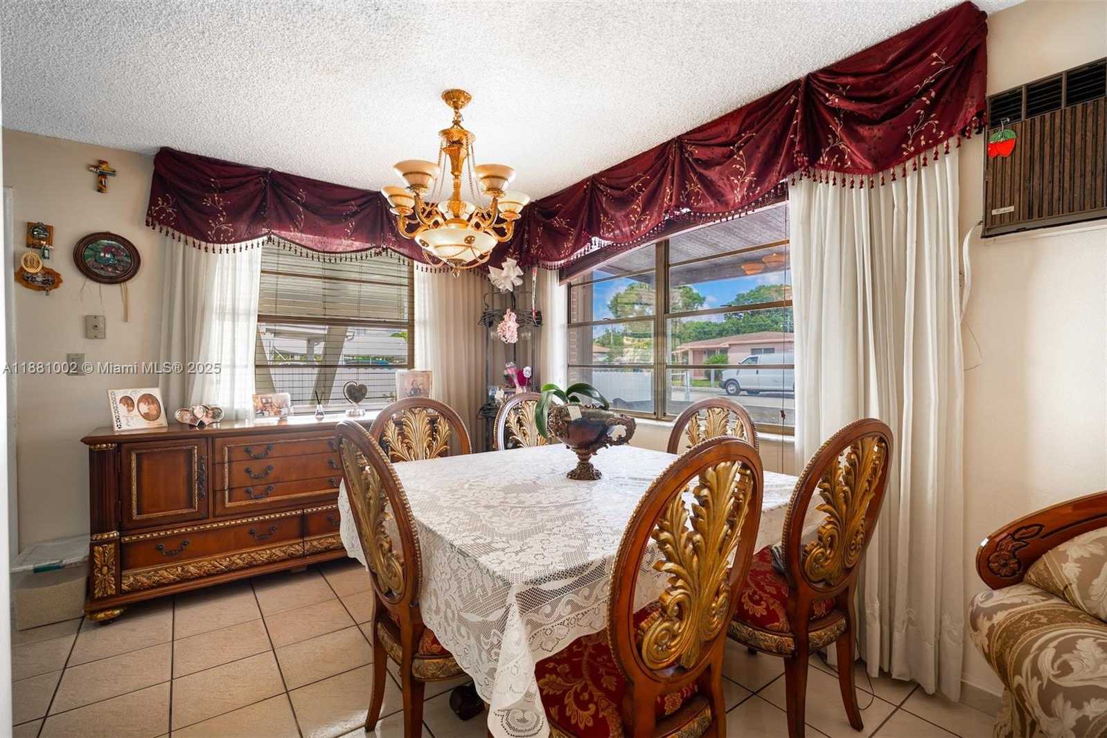 Small Image of 648 EAST 56TH ST, Hialeah Number 14