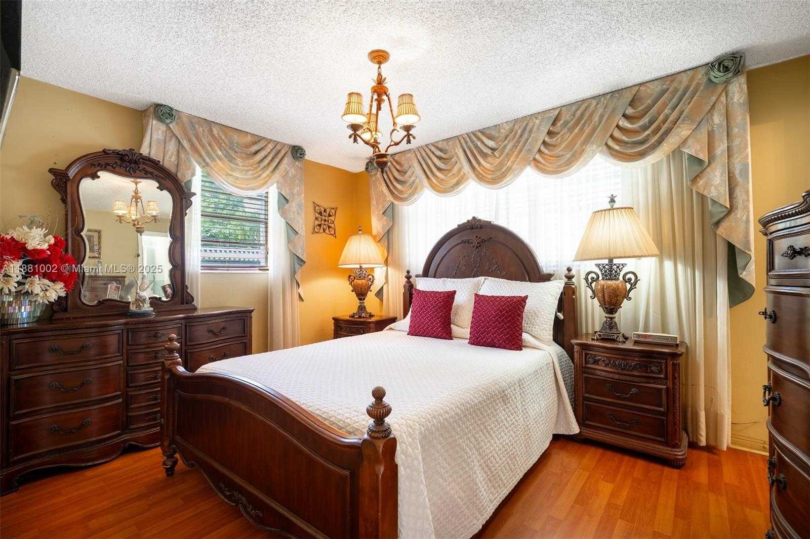 Small Image of 648 EAST 56TH ST, Hialeah Number 21