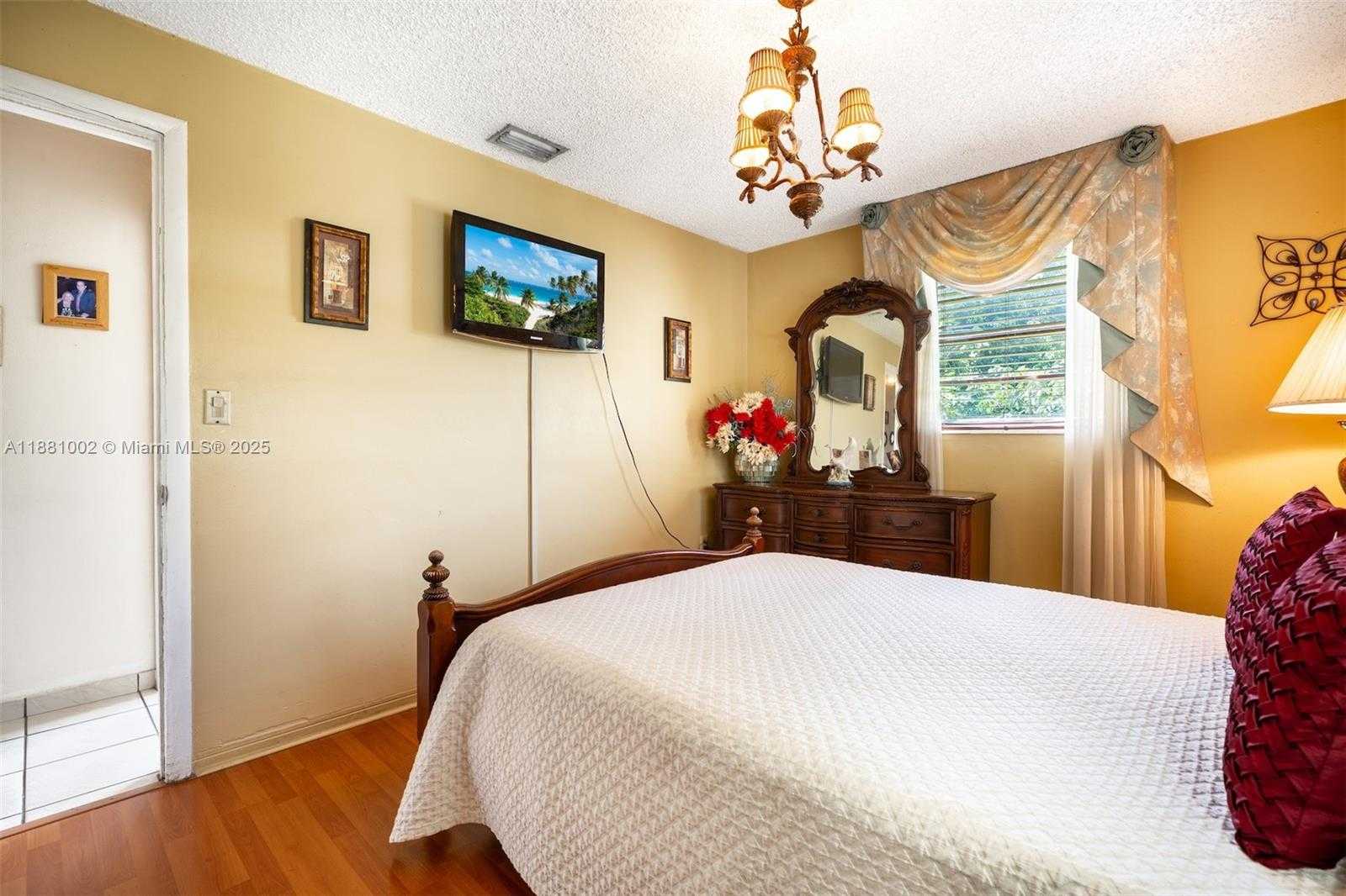 Small Image of 648 EAST 56TH ST, Hialeah Number 22