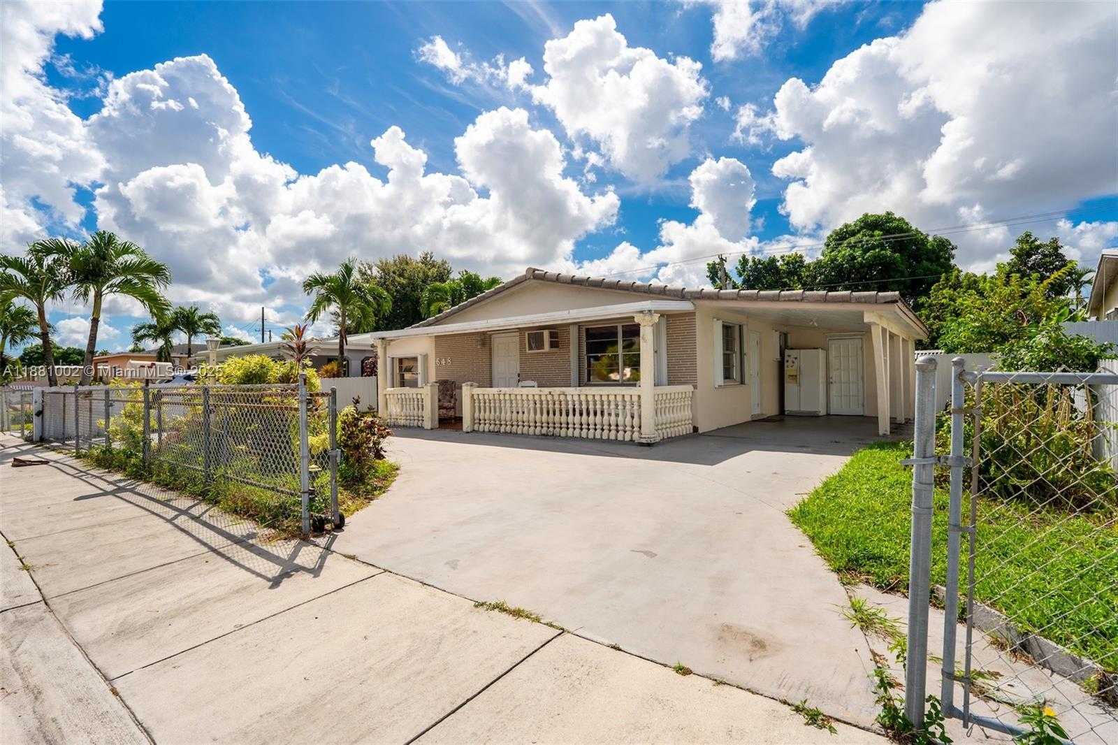 Small Image of 648 EAST 56TH ST, Hialeah Number 5