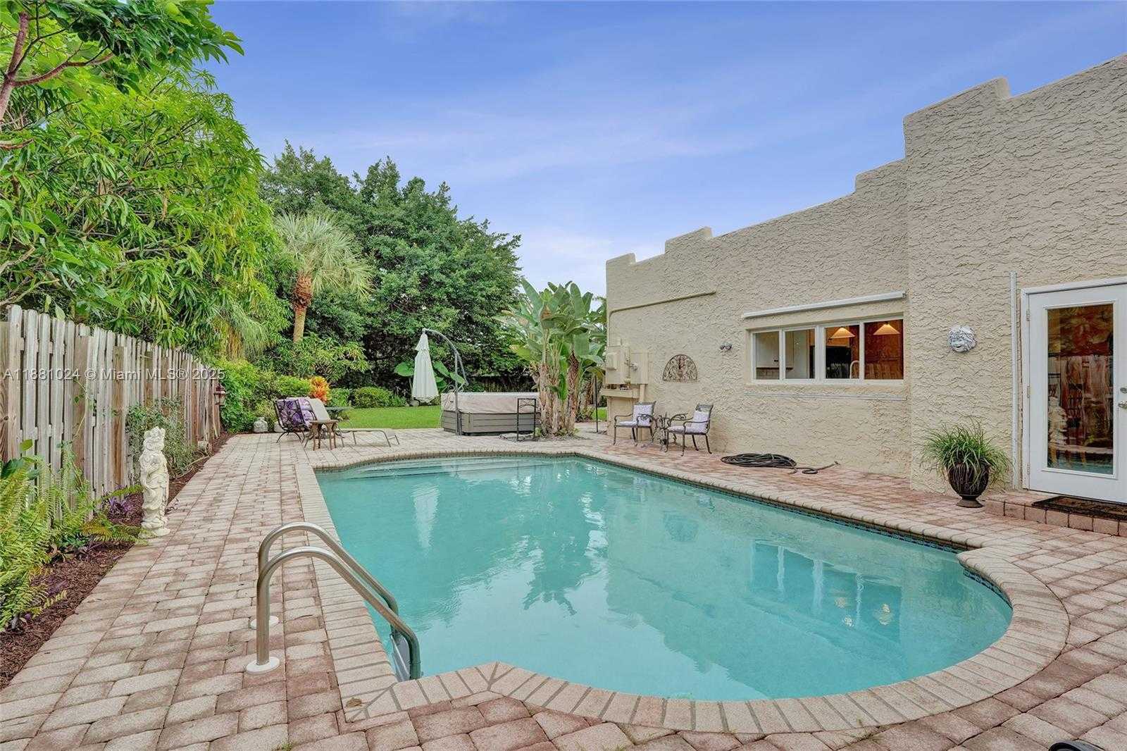 Small Image of 406 NORTH EAST 5TH AVE, Pompano Beach Number 16