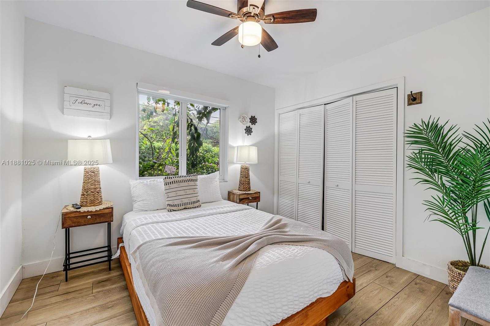Small Image of 11461 SOUTH WEST 93RD ST, Miami Number 24