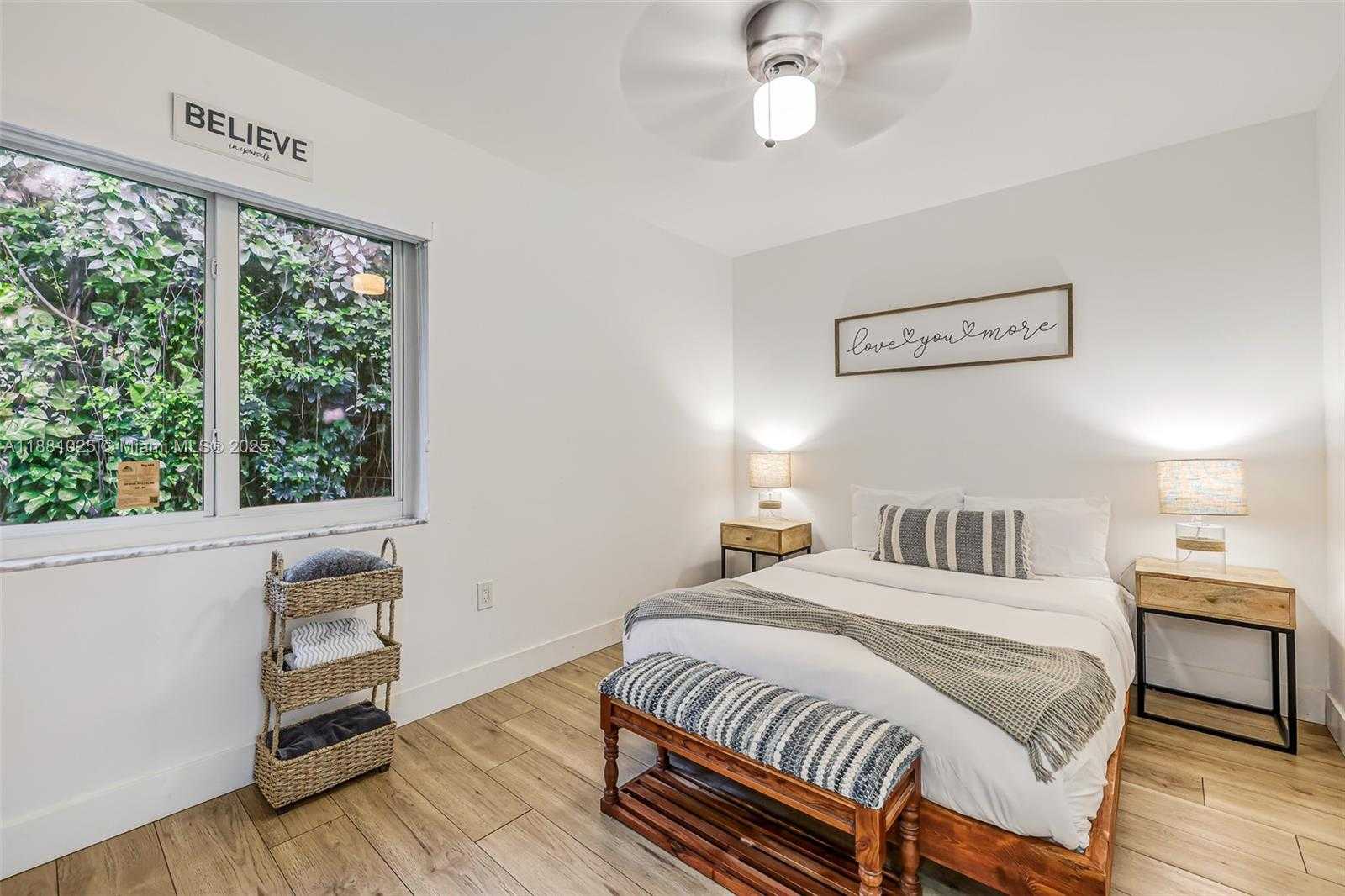 Small Image of 11461 SOUTH WEST 93RD ST, Miami Number 25