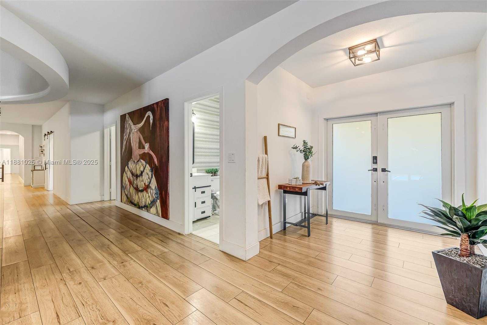 Small Image of 11461 SOUTH WEST 93RD ST, Miami Number 45