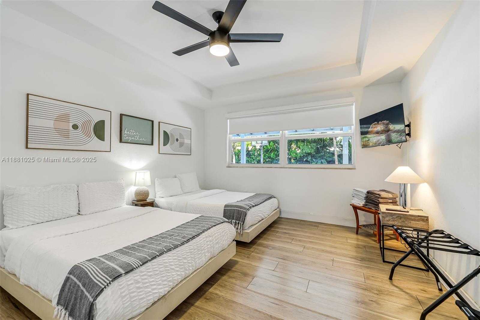 Small Image of 11461 SOUTH WEST 93RD ST, Miami Number 47