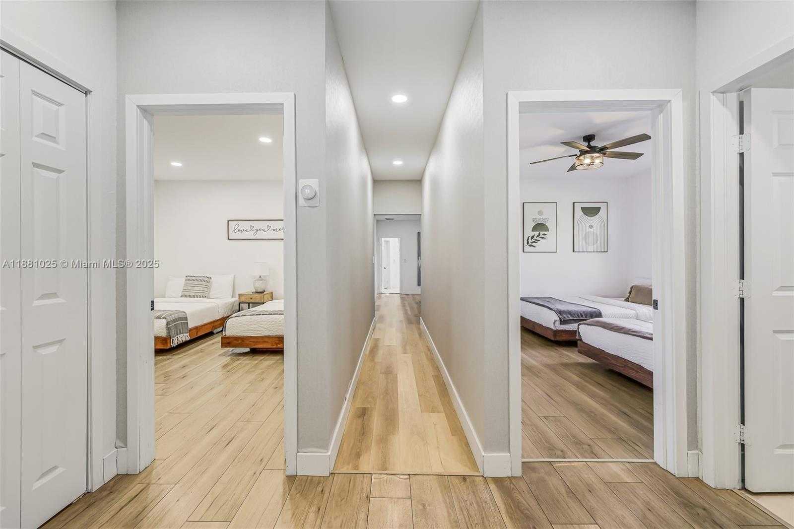 Small Image of 11461 SOUTH WEST 93RD ST, Miami Number 53