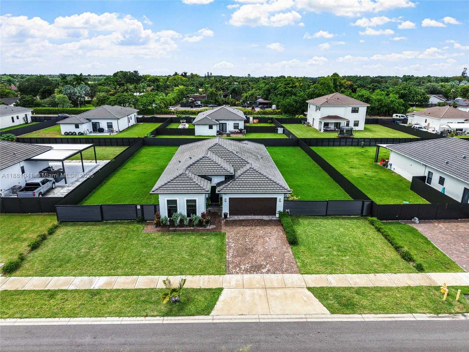 Small Image of 31068 SW 192nd Ct, Florida 33030, USA Number 33