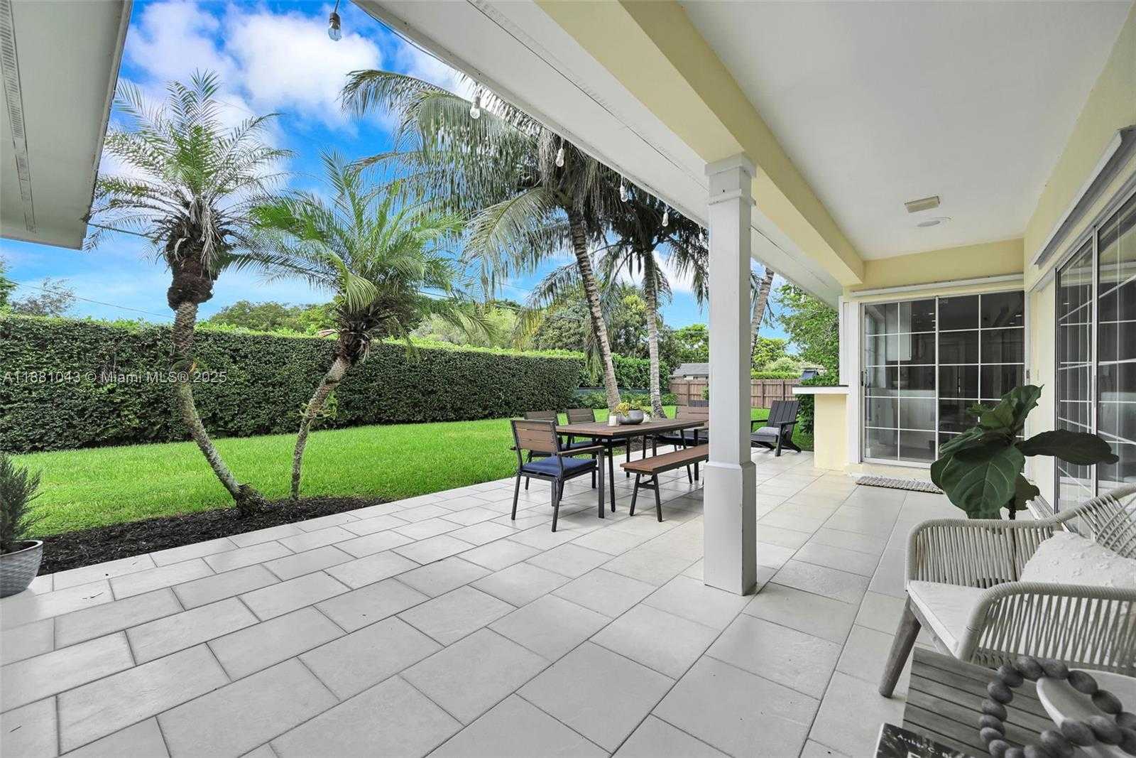 Small Image of 8570 SOUTH WEST 155TH TER, Palmetto Bay Number 10