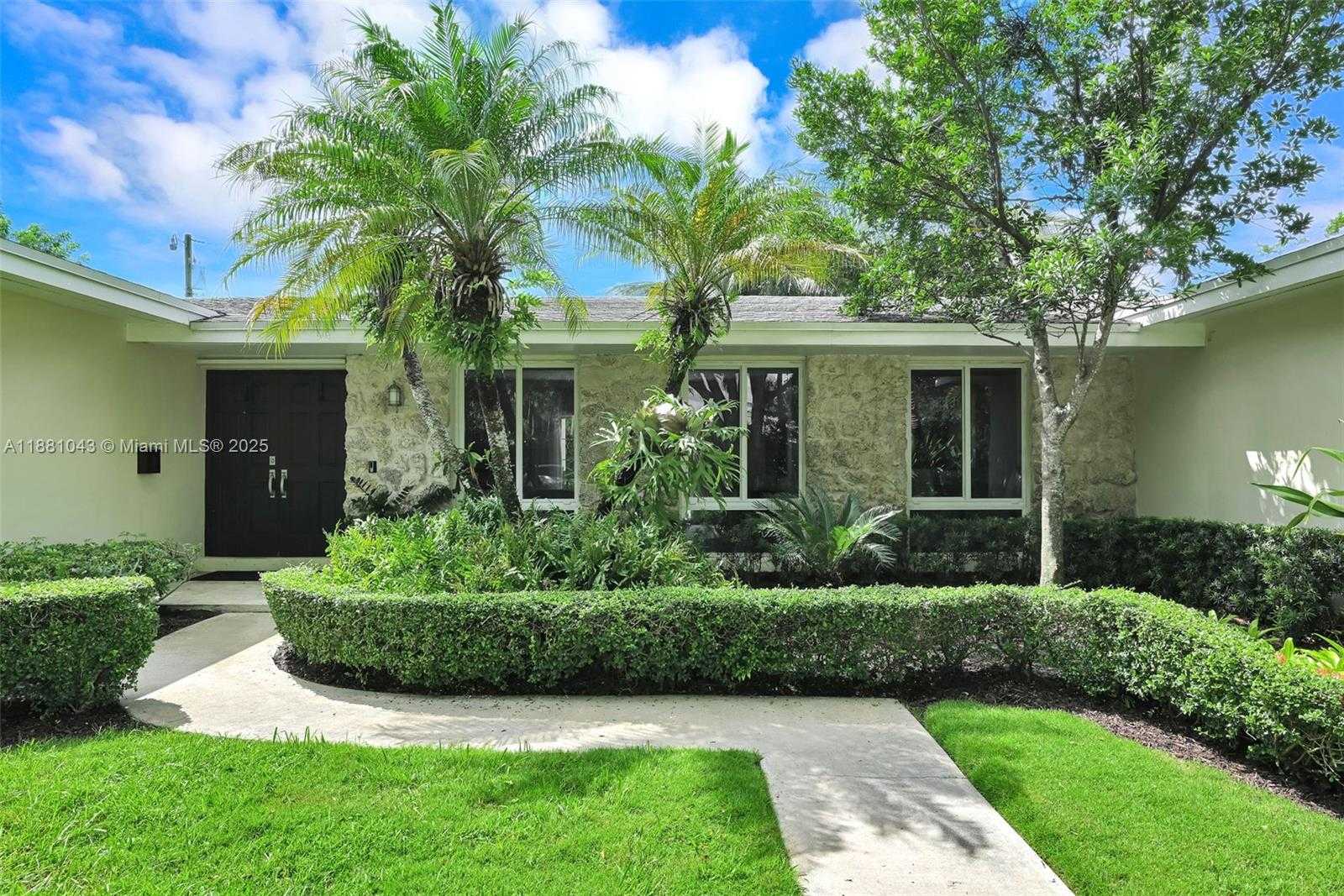 Small Image of 8570 SOUTH WEST 155TH TER, Palmetto Bay Number 2