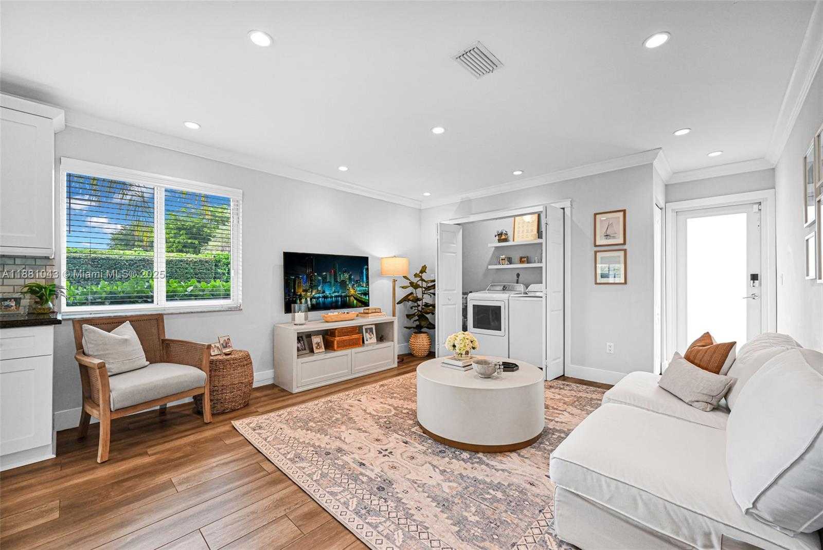 Small Image of 8570 SOUTH WEST 155TH TER, Palmetto Bay Number 24