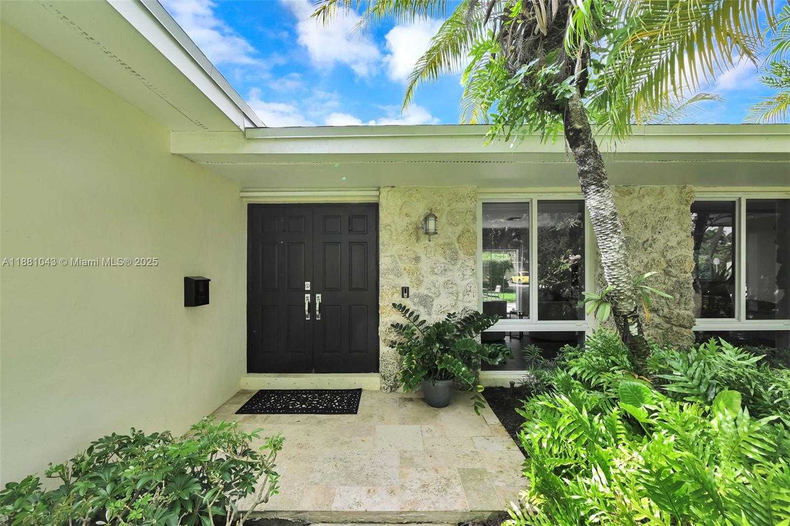 Small Image of 8570 SOUTH WEST 155TH TER, Palmetto Bay Number 3