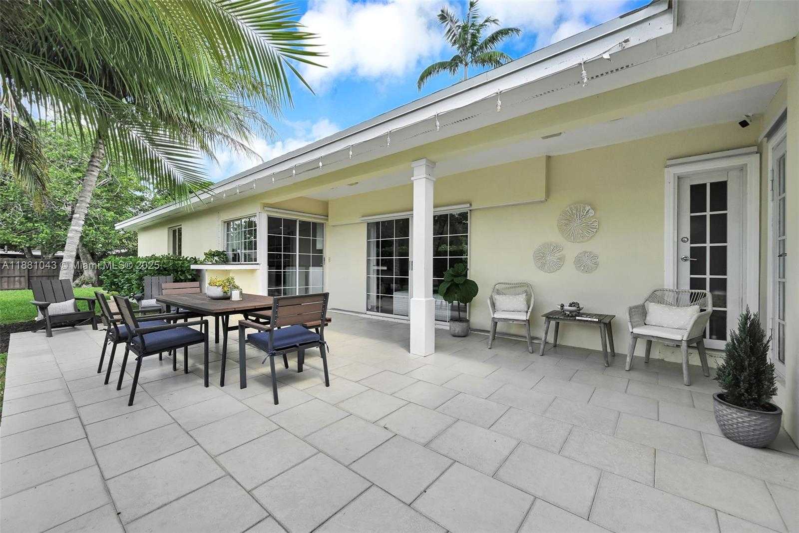 Small Image of 8570 SOUTH WEST 155TH TER, Palmetto Bay Number 9